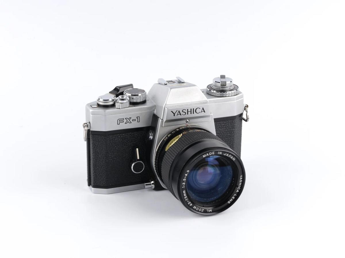 35mm camera 11