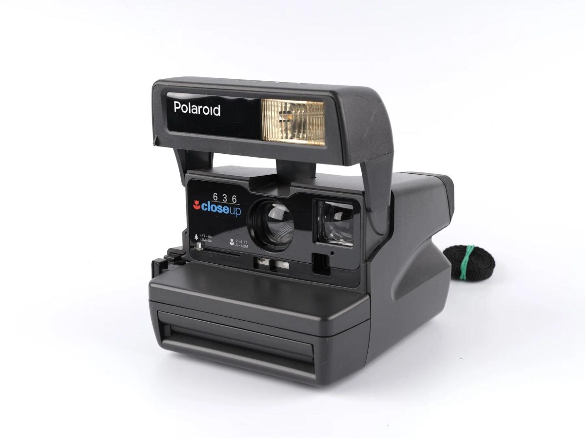 Polaroid 600 series camera 4