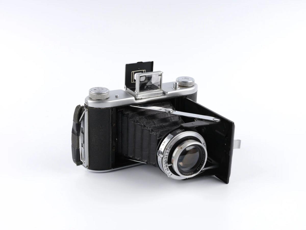 35mm camera 16