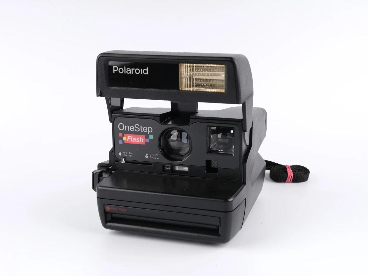 Polaroid 600 series camera 5