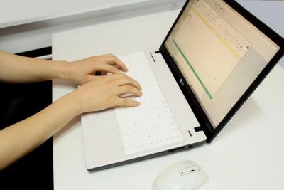 Hiburan Online Positif: Dari Scroll Tanpa Arah ke Aktivitas yang Benar-Benar Bermakna