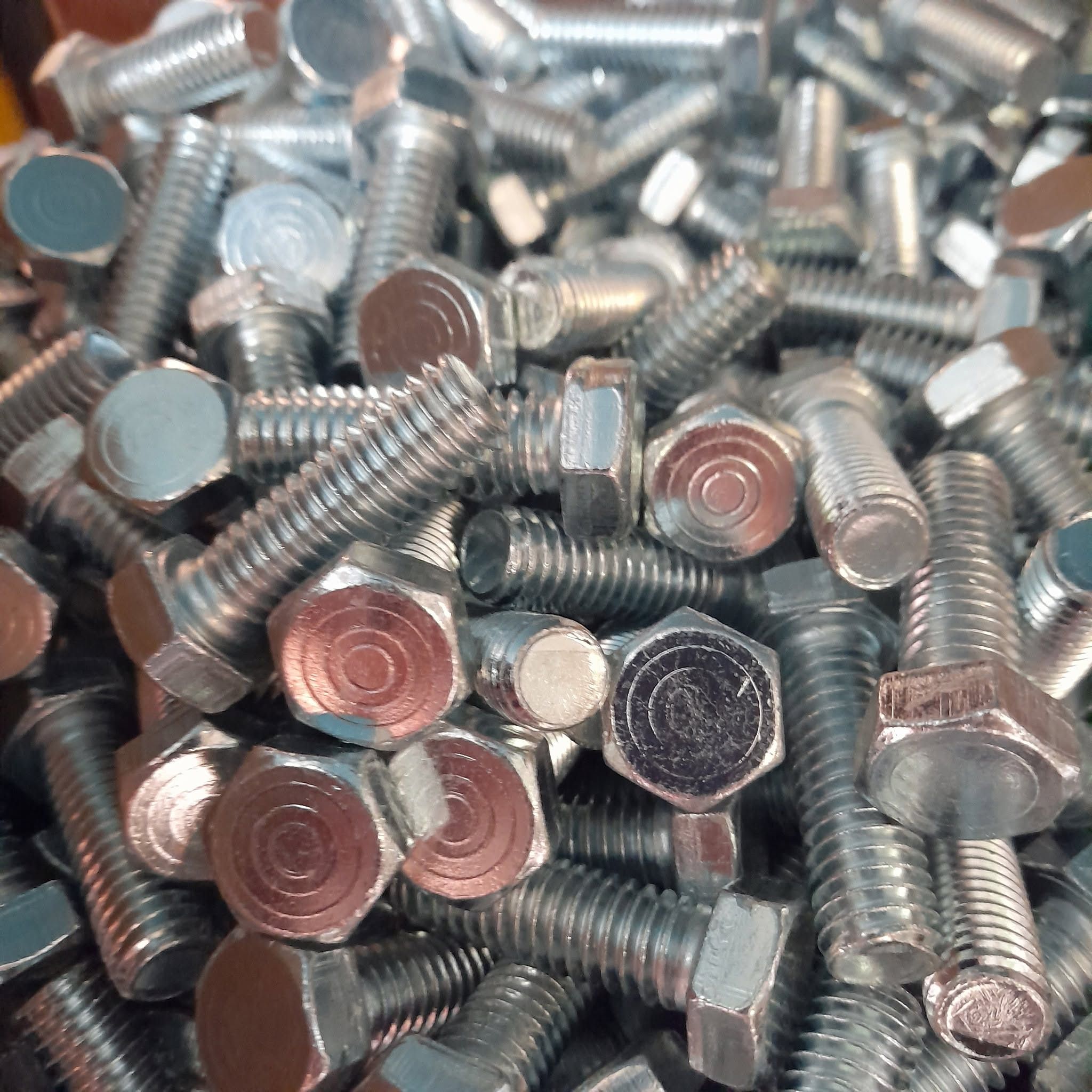 Bulones