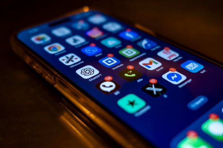 iOS Android cross platform app development