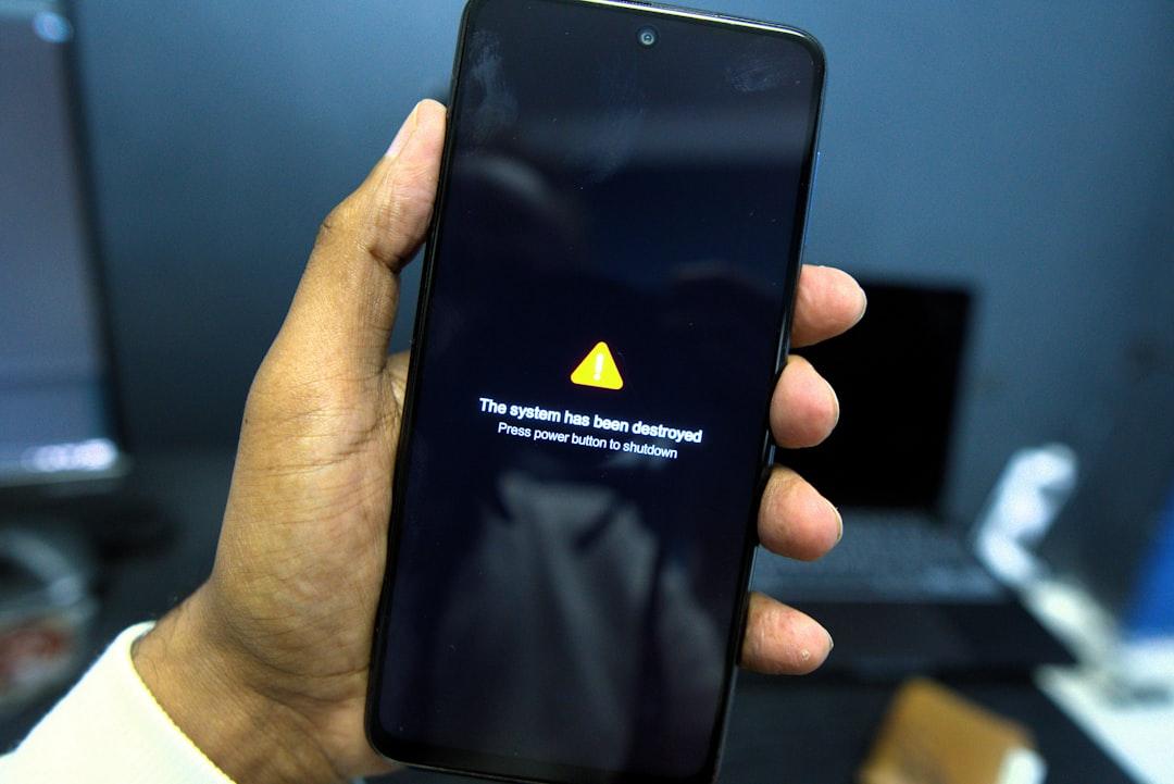 infected mobile phone alert warning screen