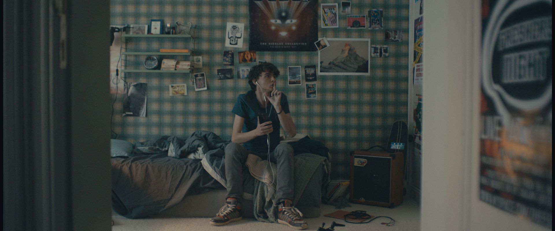 Orange + Apple “Don’t Hang up”