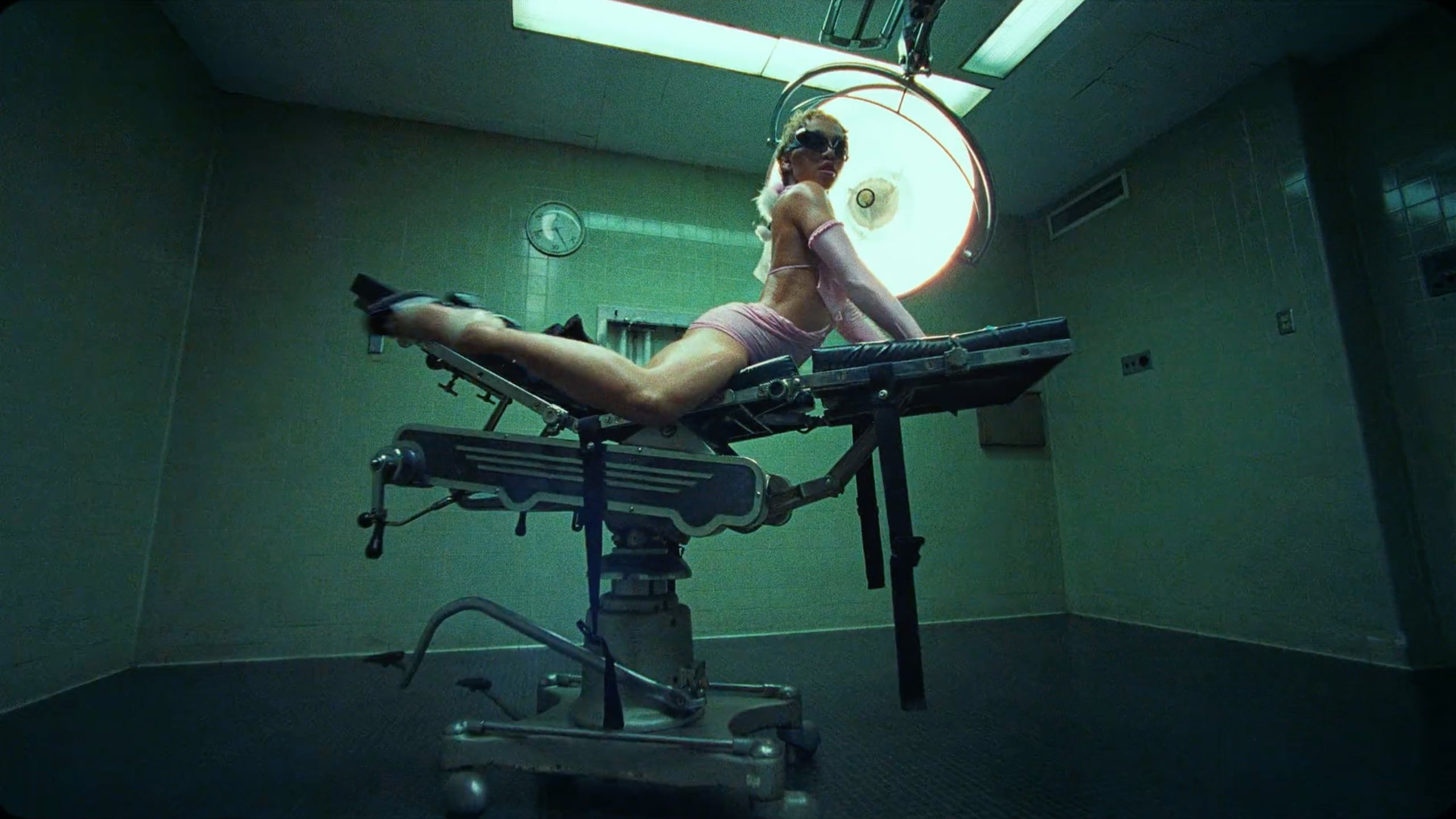 FKA Twigs ft. the Weeknd “Tears in the Club”