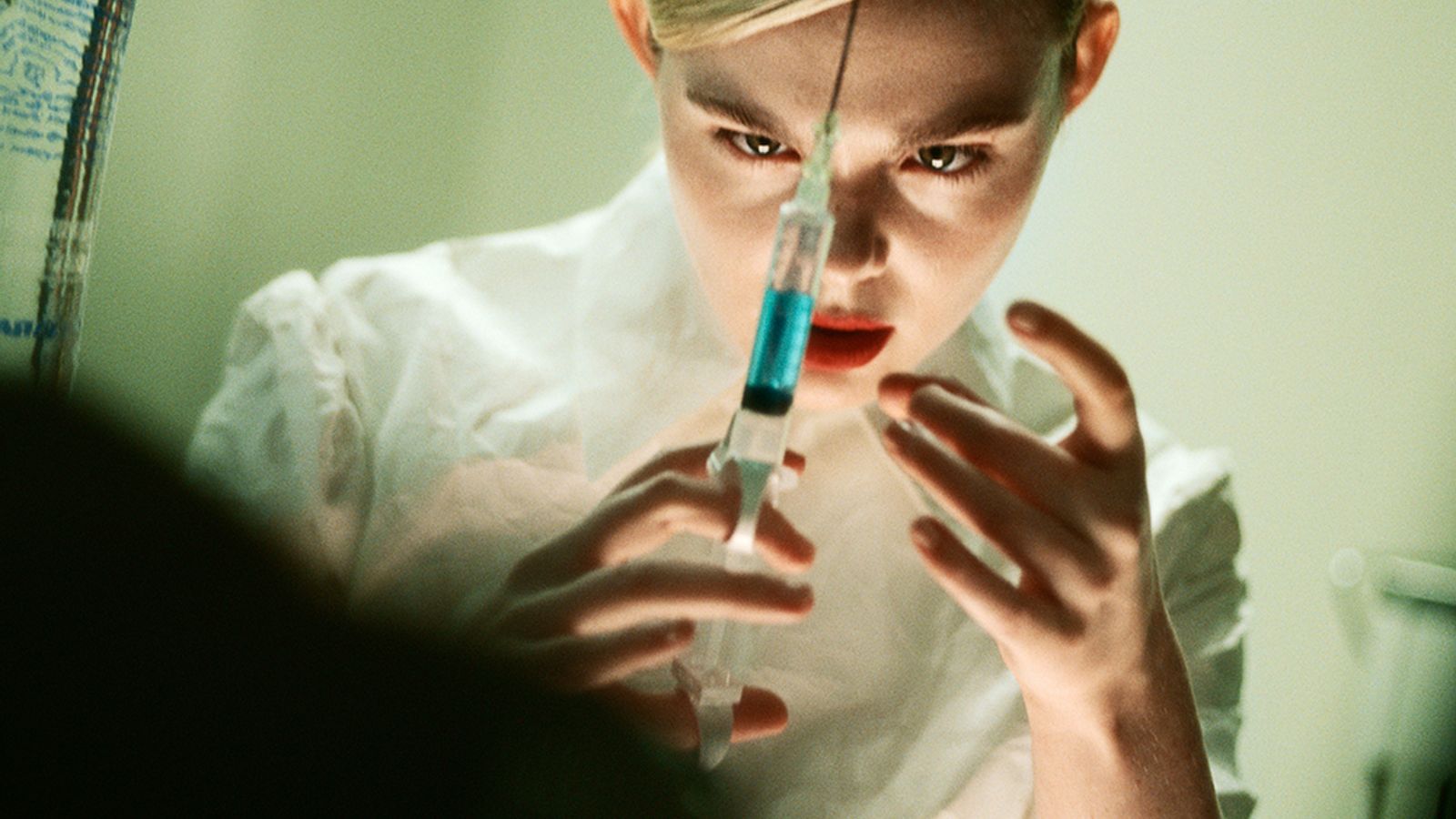 Featuring photographies of celebrities captured by Tyrone Lebon in collaboration with Director of Photography André Chemetoff for W MAGAZINE’s 2026 BEST PERFORMANCE ISSUE