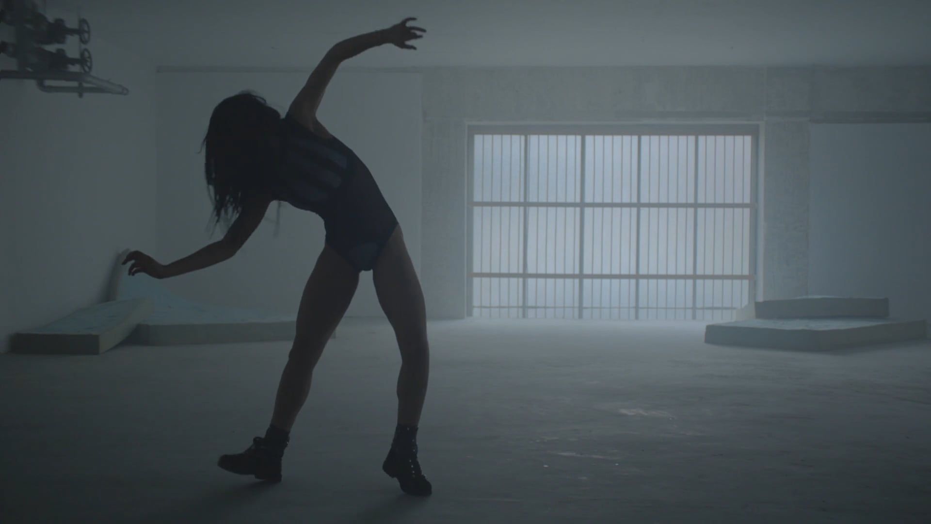 FKA Twigs “Tw-ache”