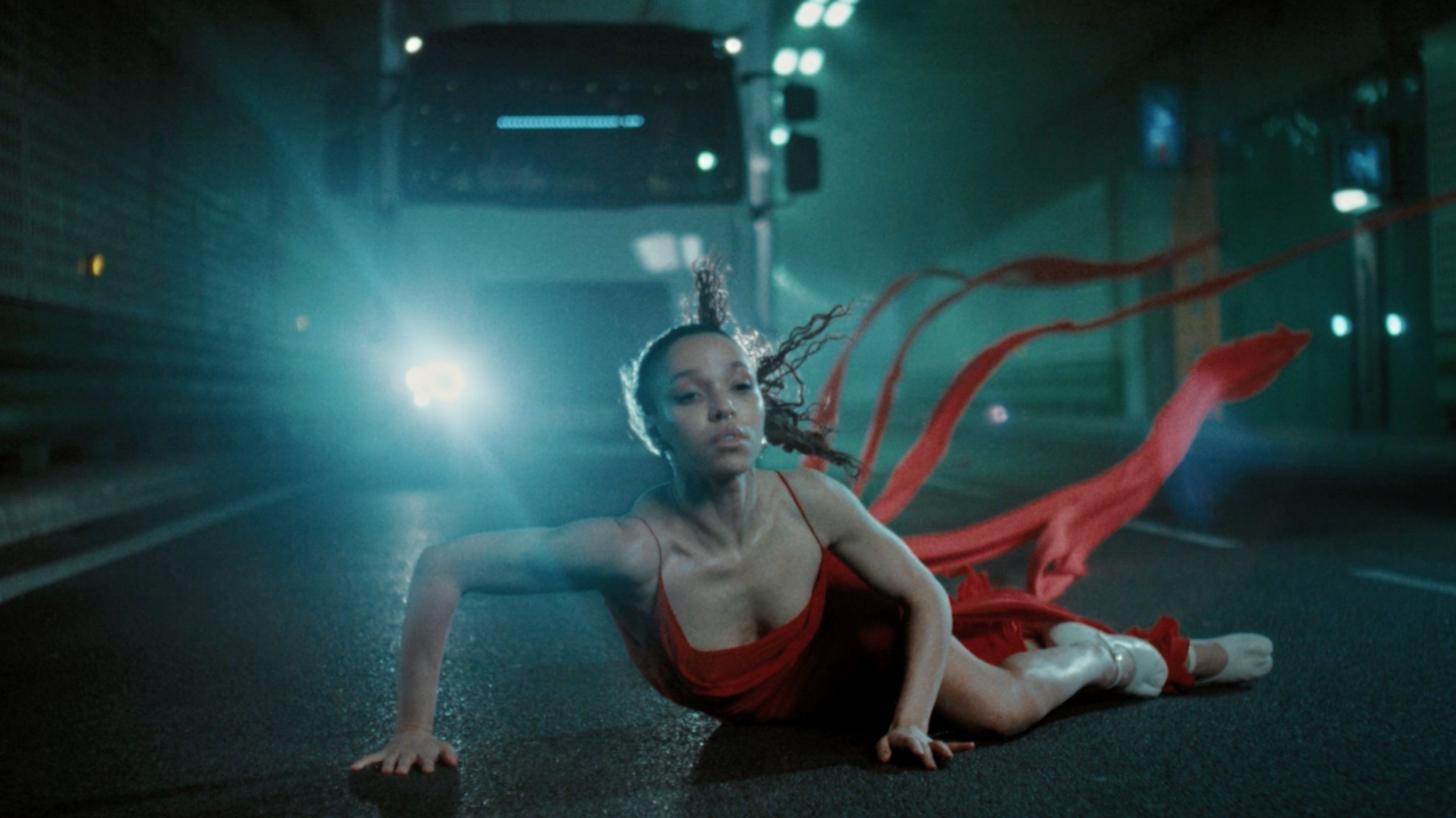 FKA Twigs "Striptease"