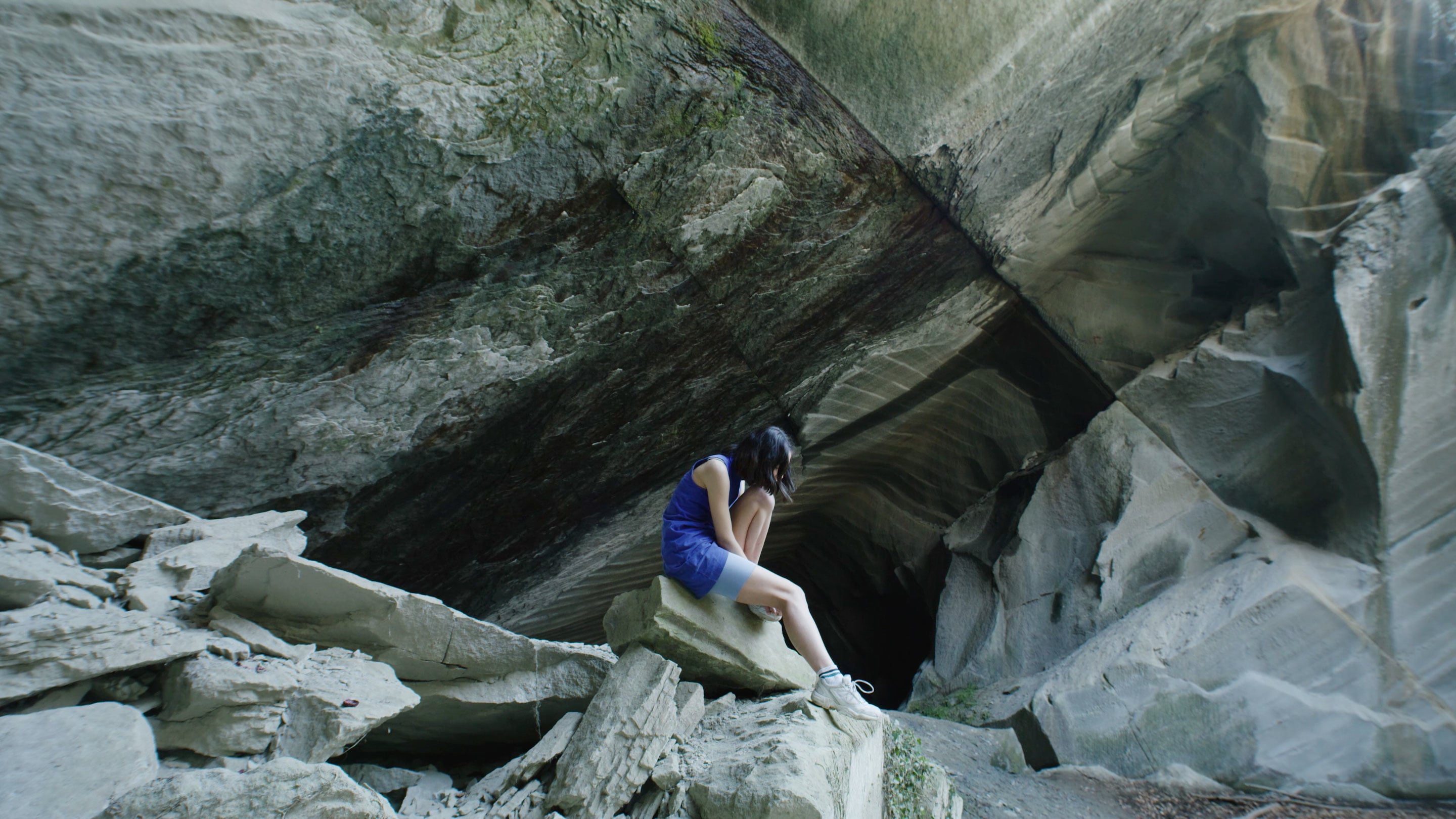 Catherina Barbieri “Broken Melody”