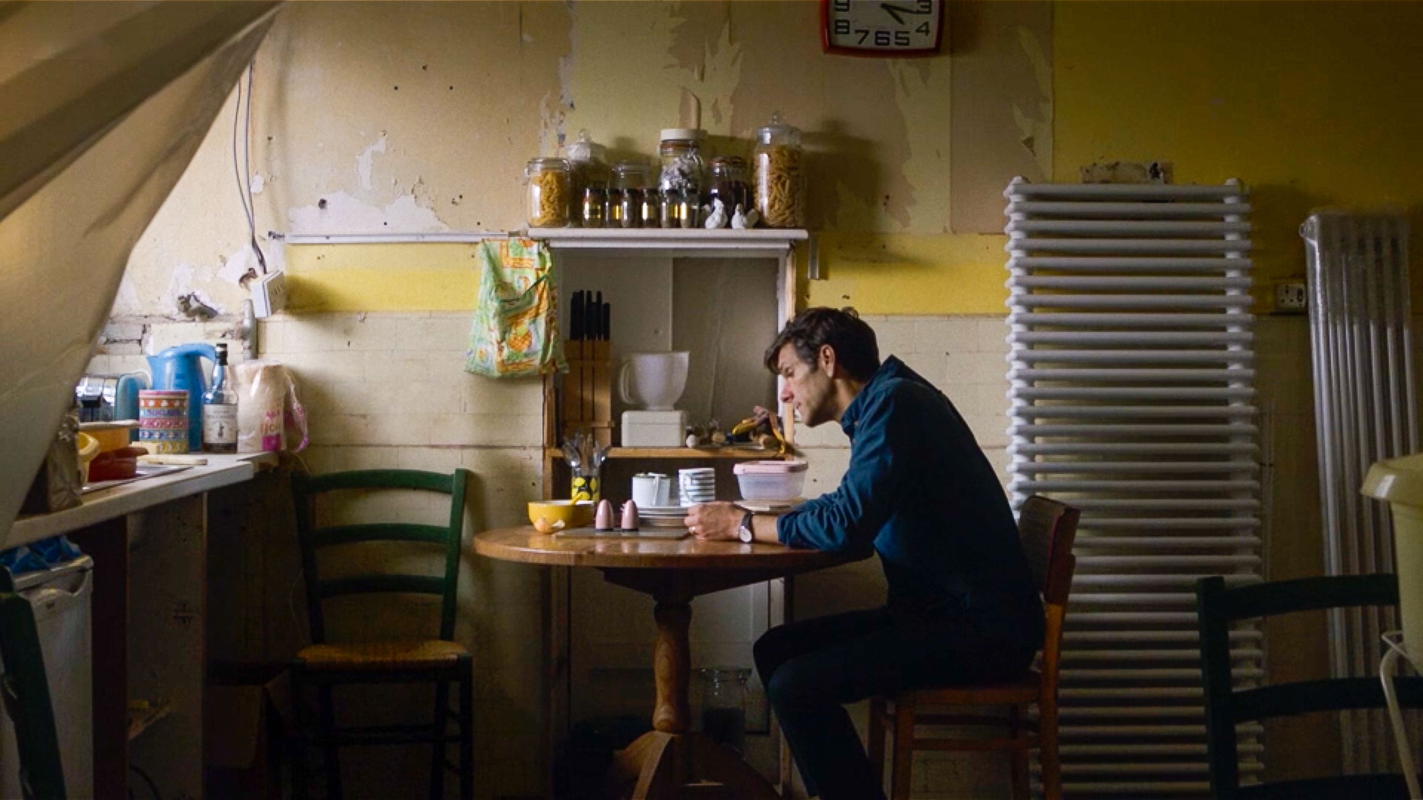 A Good Girl's Guide to Murder 