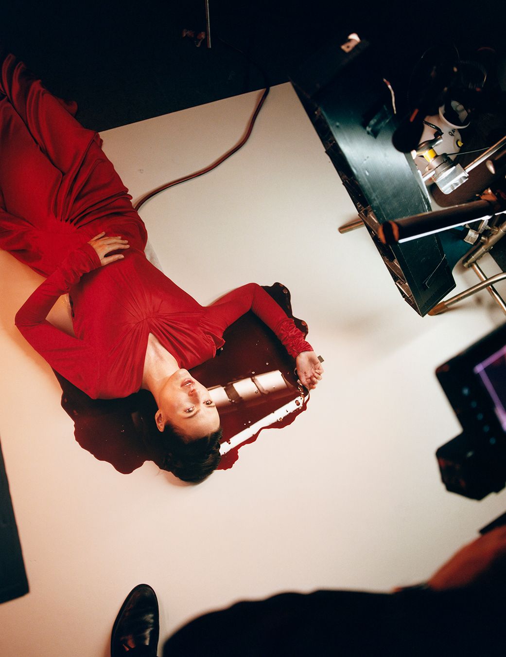 Featuring photographies of celebrities captured by Tyrone Lebon in collaboration with Director of Photography André Chemetoff for W MAGAZINE’s 2026 BEST PERFORMANCE ISSUE.