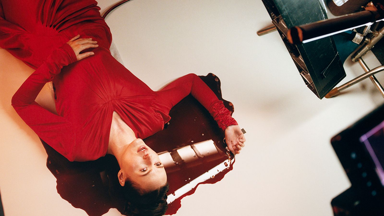 Featuring photographies of celebrities captured by Tyrone Lebon in collaboration with Director of Photography André Chemetoff for W MAGAZINE’s 2026 BEST PERFORMANCE ISSUE