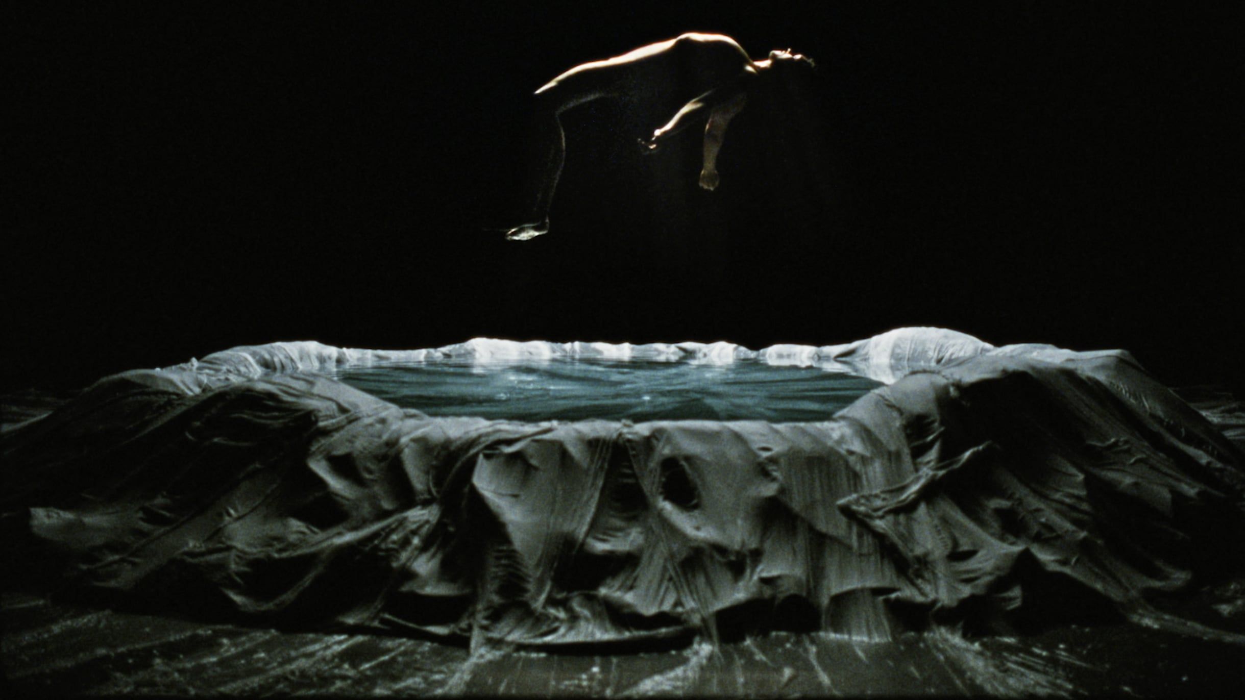 Omar Apollo "Ice Slippin'