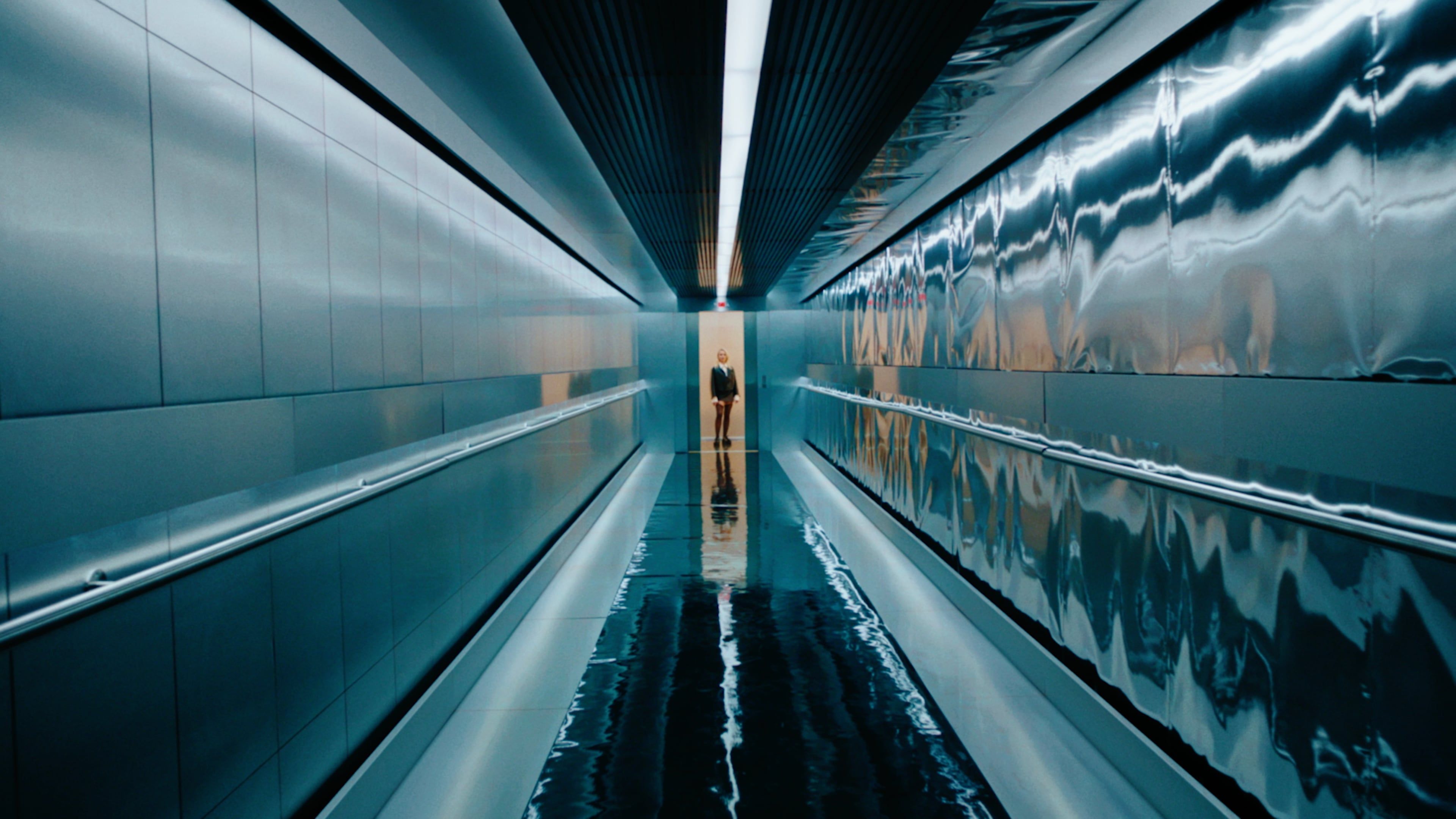 Zara Larsson “Can't Tame Her”