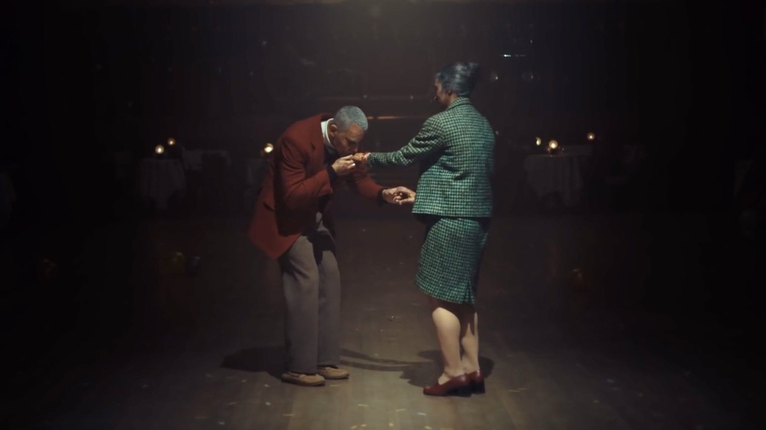 Coldplay “Cry Cry Cry”