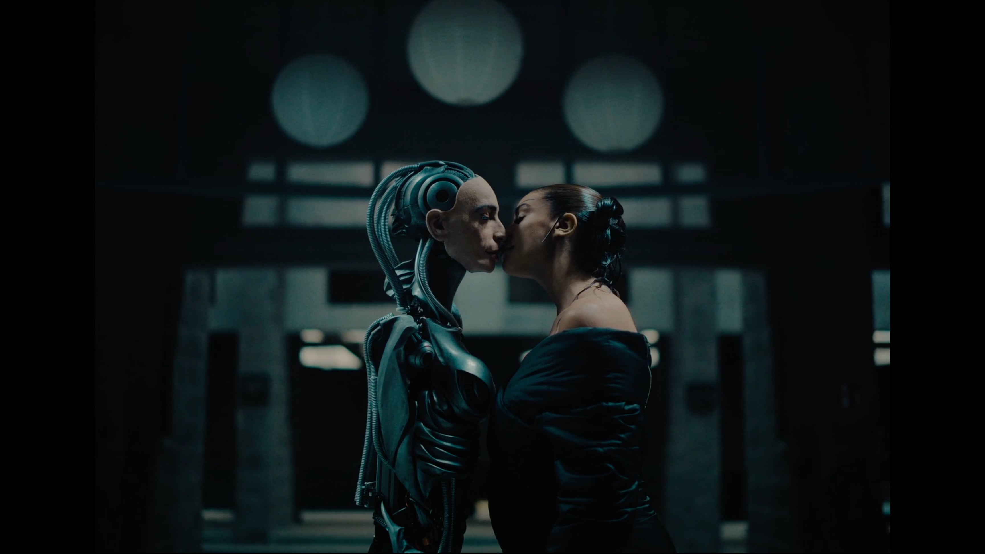 Sevdaliza "Everything is Everything"