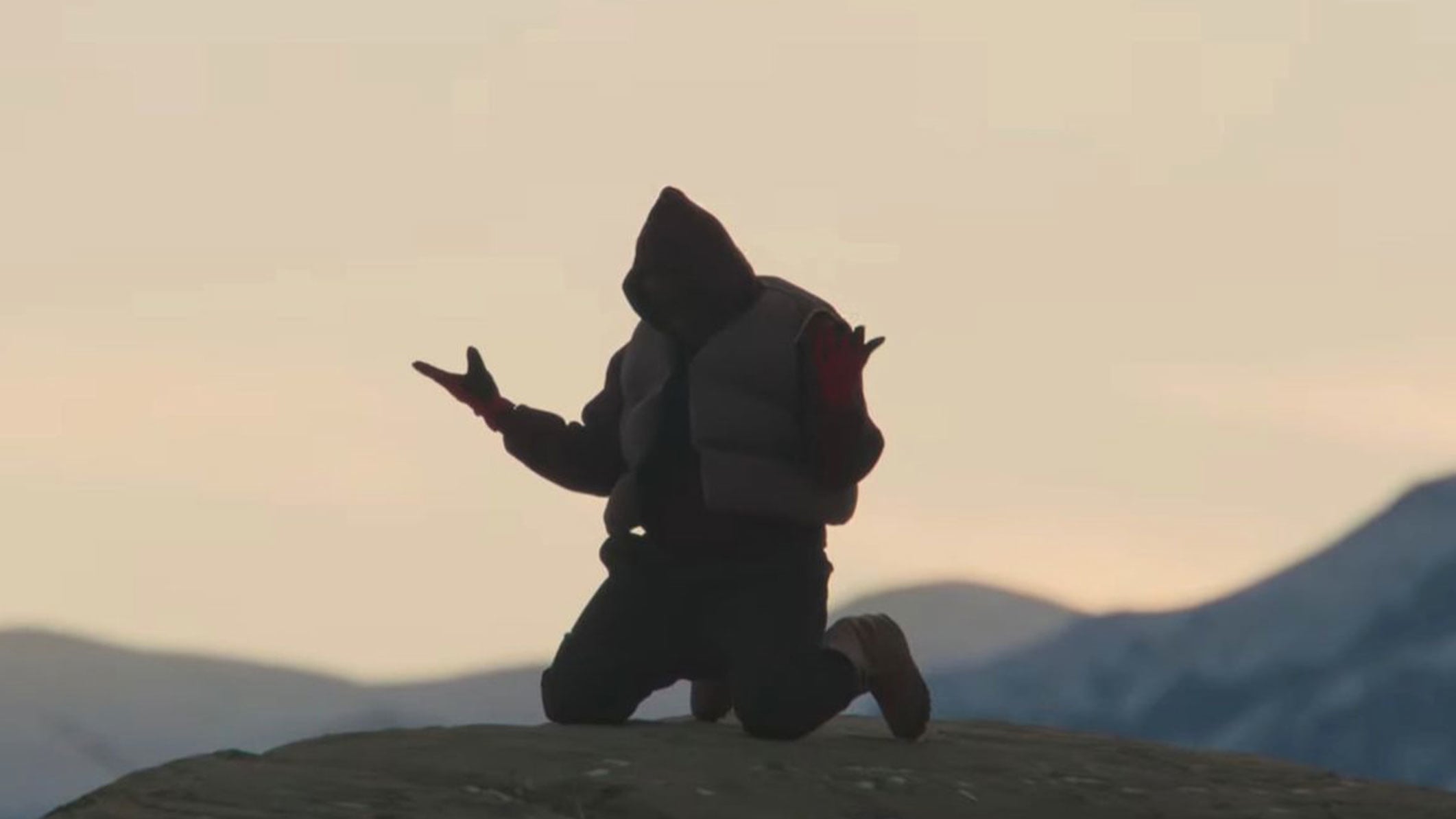 Kanye West “Closed on Sunday”