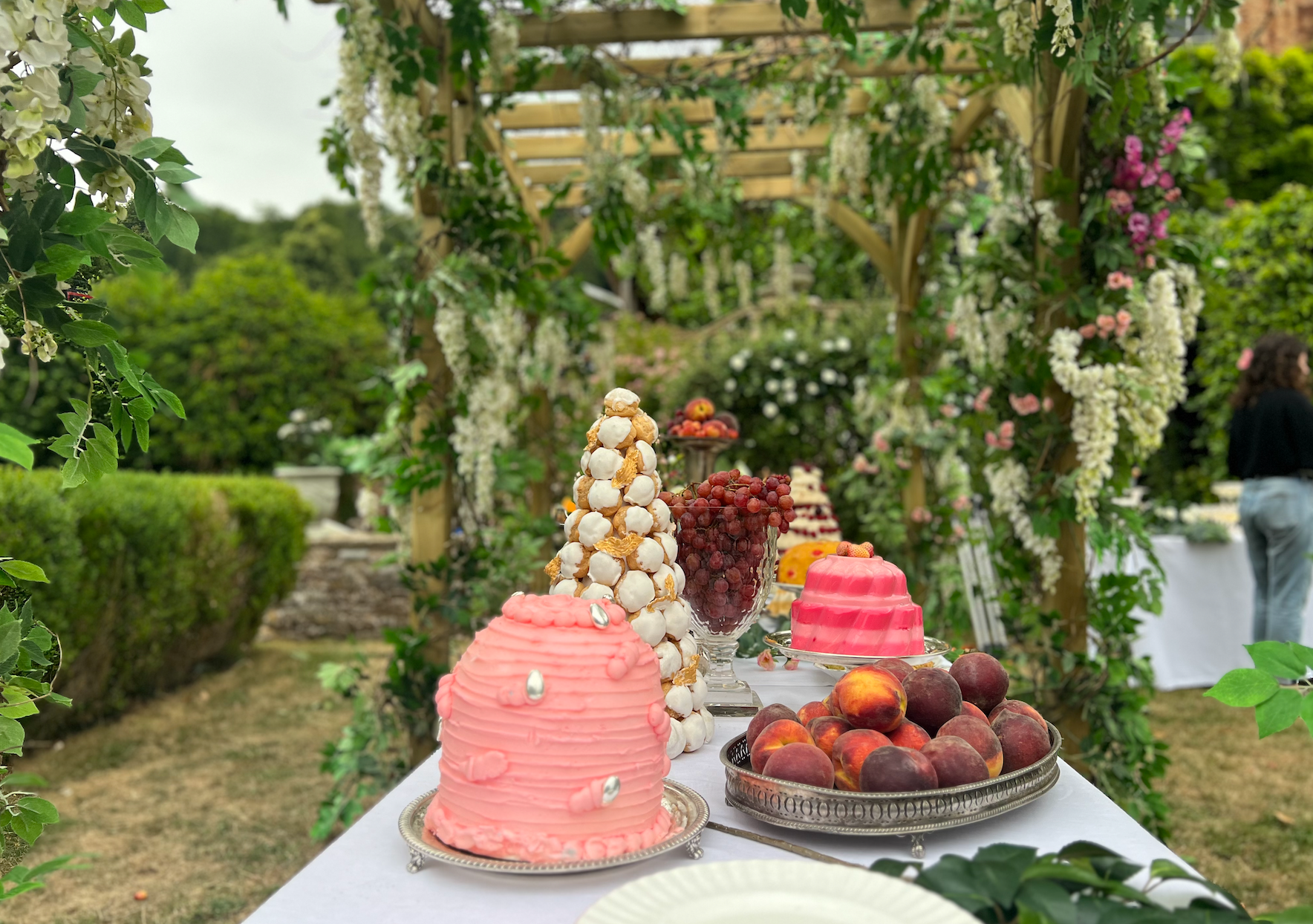 A Good Girl's Guide to Murder 