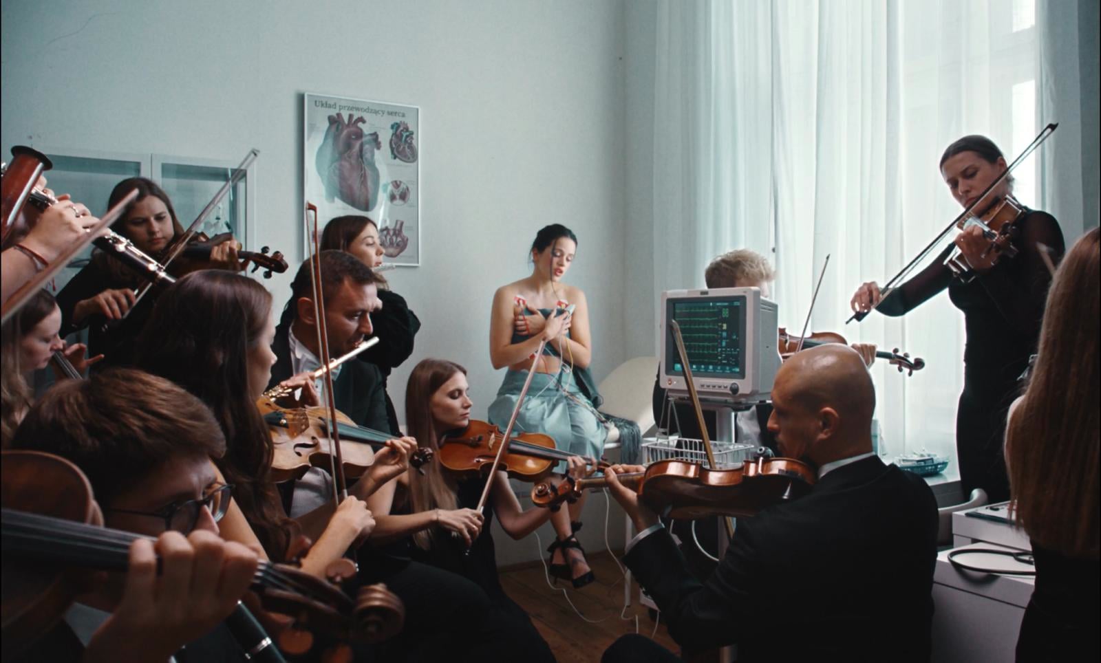 Rosalía feat Bjork & Yves Tumor "Berghain"