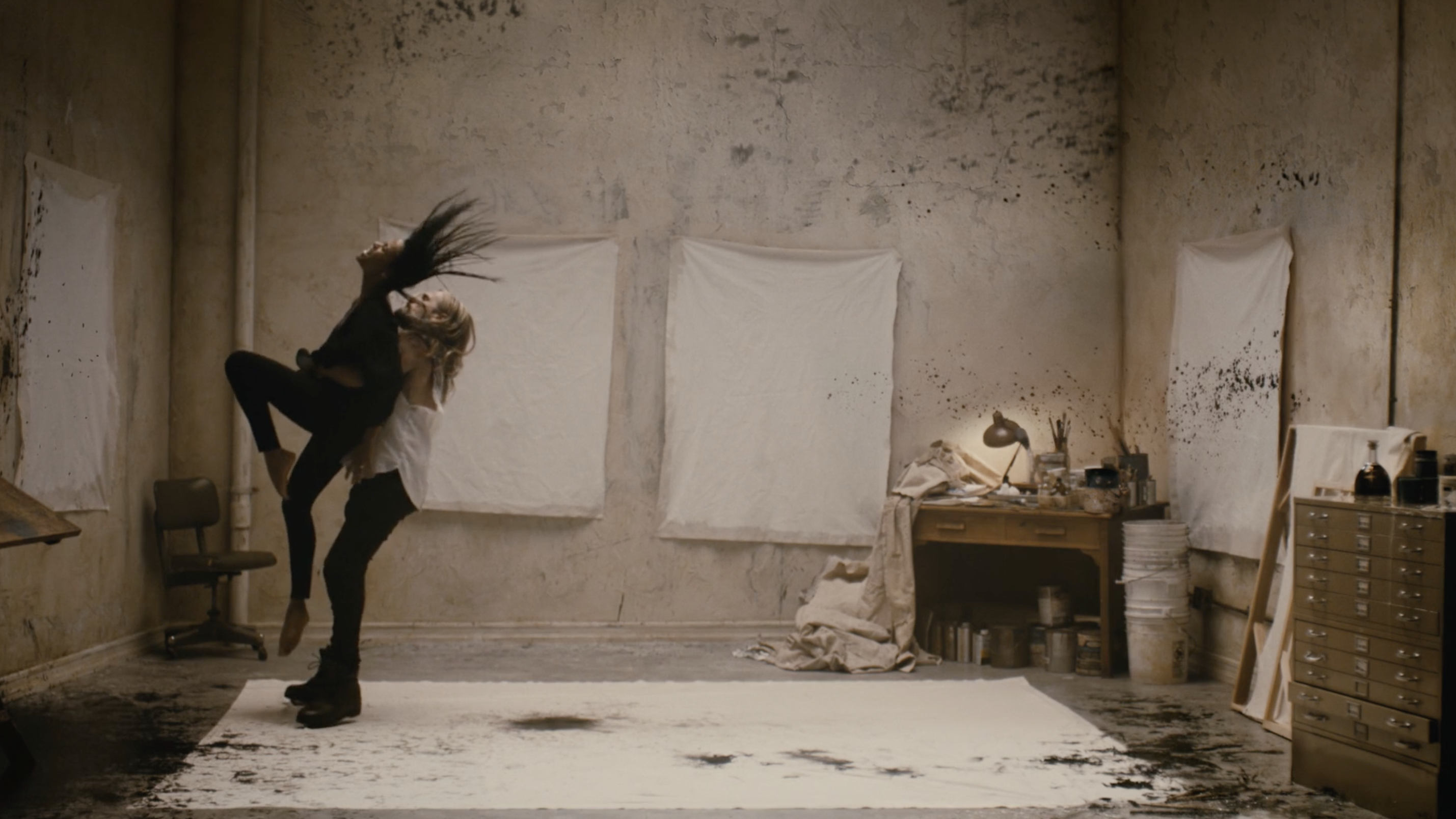 Alicia Keys "Show Me Love"