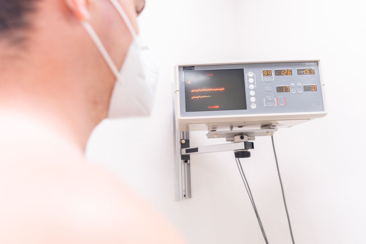 Why Doctors Wear Lead Gloves: The Complete Guide