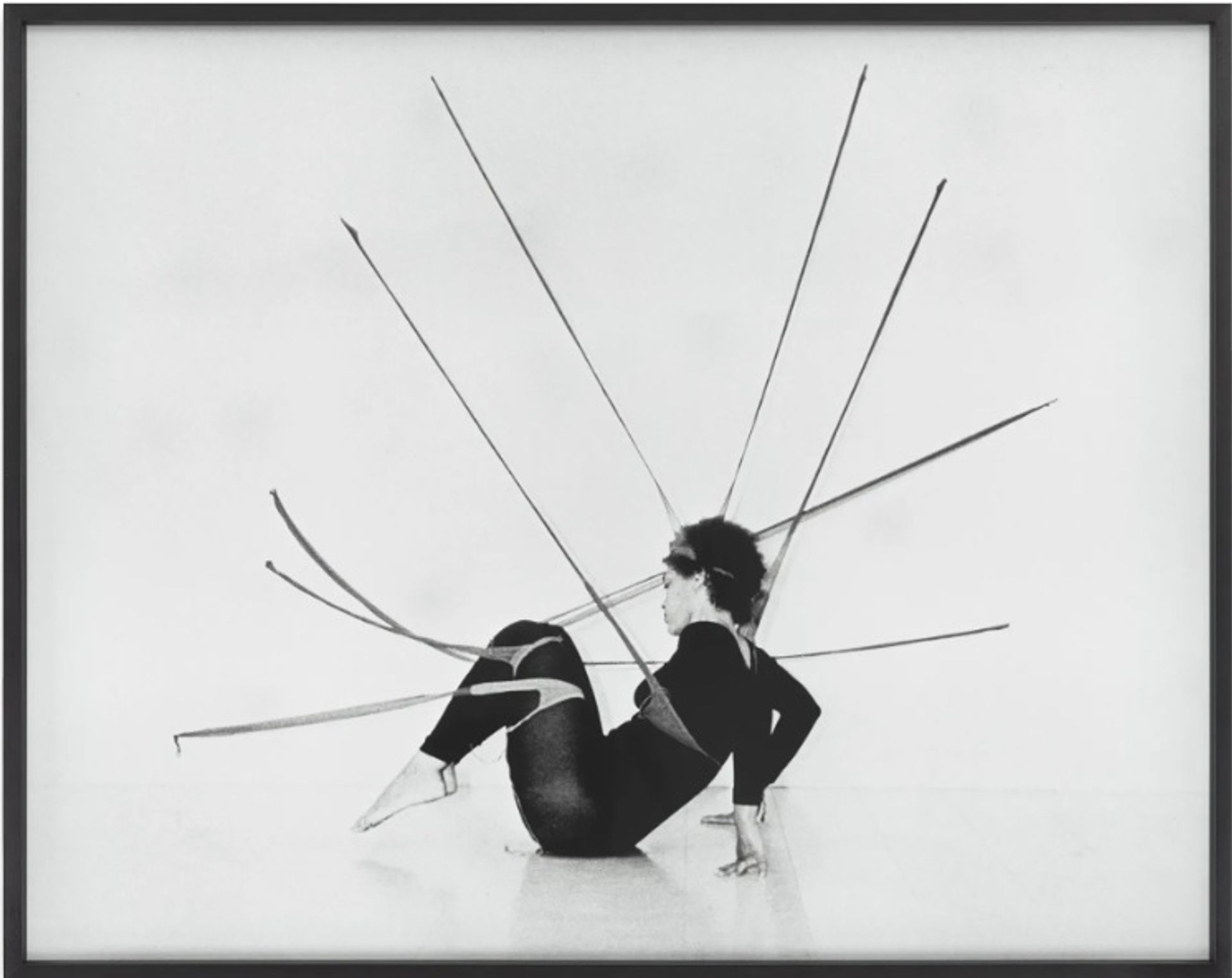סנגה ננגודי, קטע פרפורמנס

צילום: הרמון מחוץ לחוק. © Senga Nengudi, 2022. באדיבות Sprüth Magers ו-Thomas Erben Gallery, ניו יורק