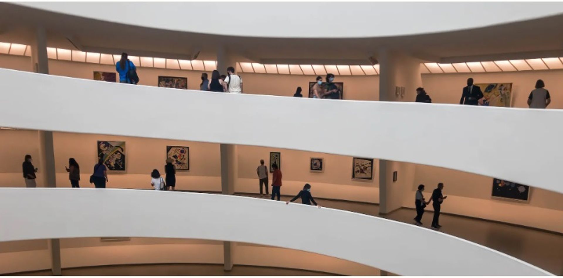 מוזיאון סולומון ר. גוגנהיים בניו יורק, שהצליח לשמור יצירה של פיקאסו שנבזזה לכאורה על ידי הנאצים לאחר שהגיע להסדר עם יורש ב-2009

תמונה מאת דיוויד ברוסארד, באמצעות פליקר