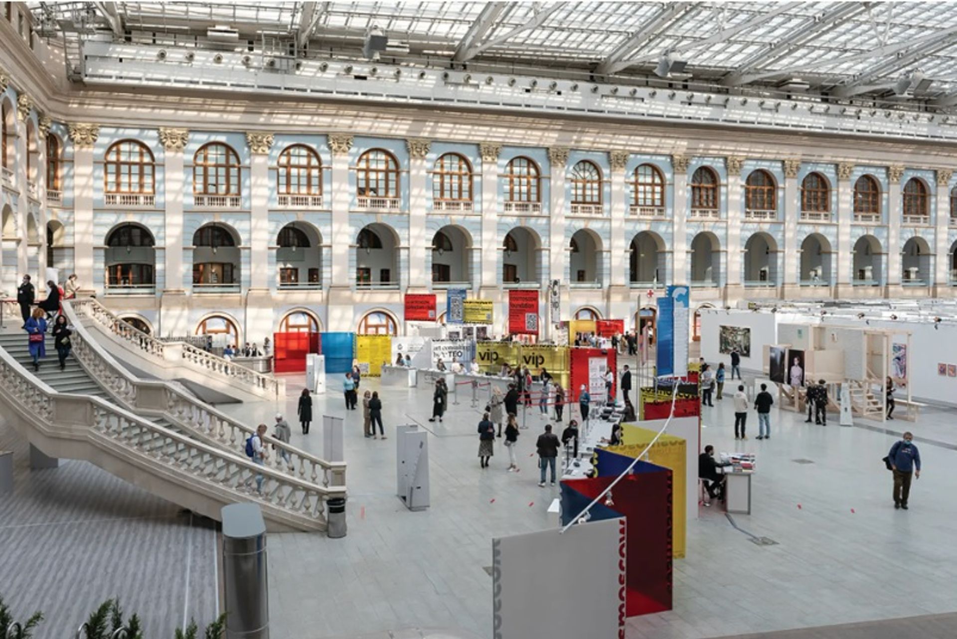 מהדורת 2020 של יריד קוסמוסקבה כללה גלריות מכל אירופה; השנה, כמעט כולם מקומיים

באדיבות קוסמוסקבה