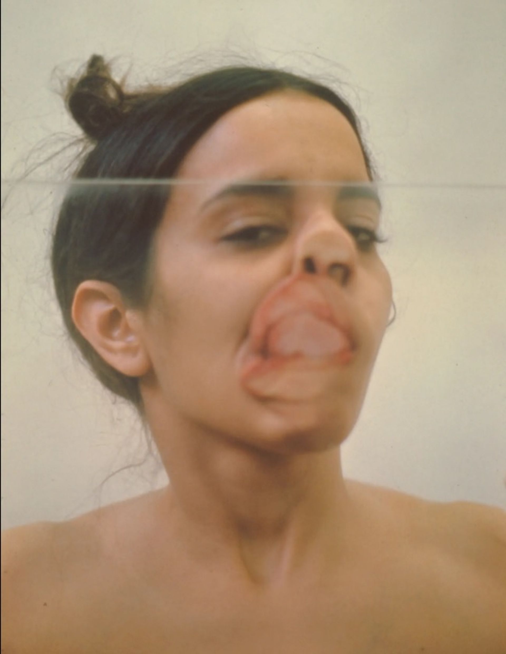 ללא כותרת של אנה מנדייטה (זכוכית על טביעות גוף) (1972)

באדיבות The Estate of Ana Mendieta Collection, LLC / Galerie Lelong / VERBUND ,COLLECTION וינה