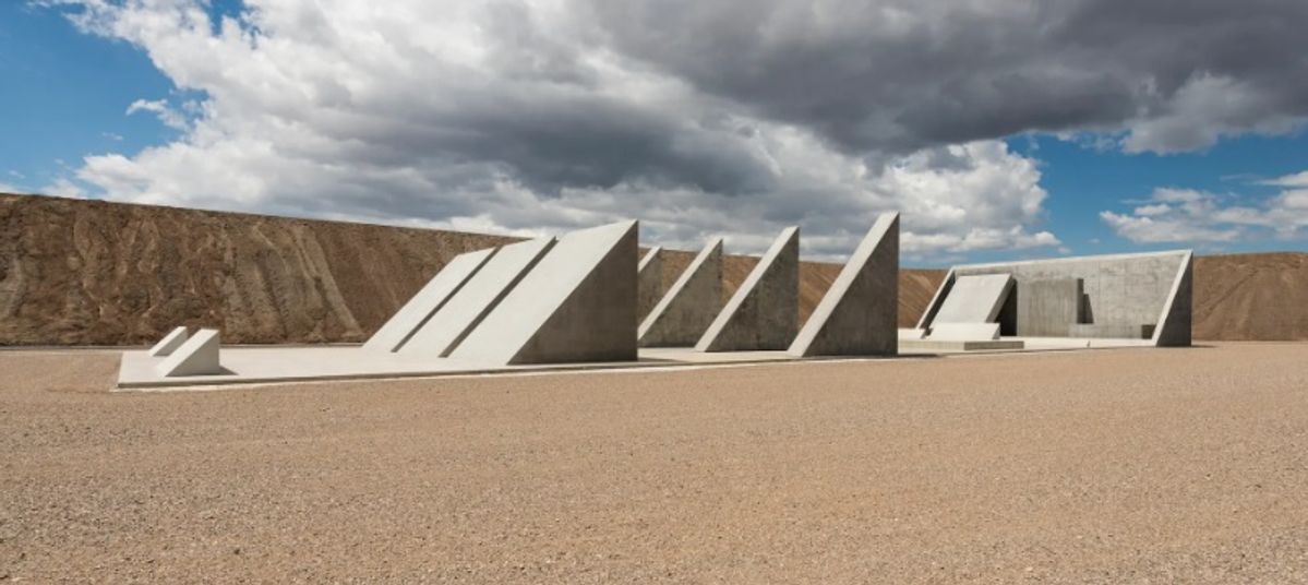 מייקל הייזר, 45°, 90°, 180°, סיטי, 1970-2022

© Michael Heizer/ Triple Aught Foundation. באדיבות האמן וקרן Triple Aught. צילום: בן בלקוול
