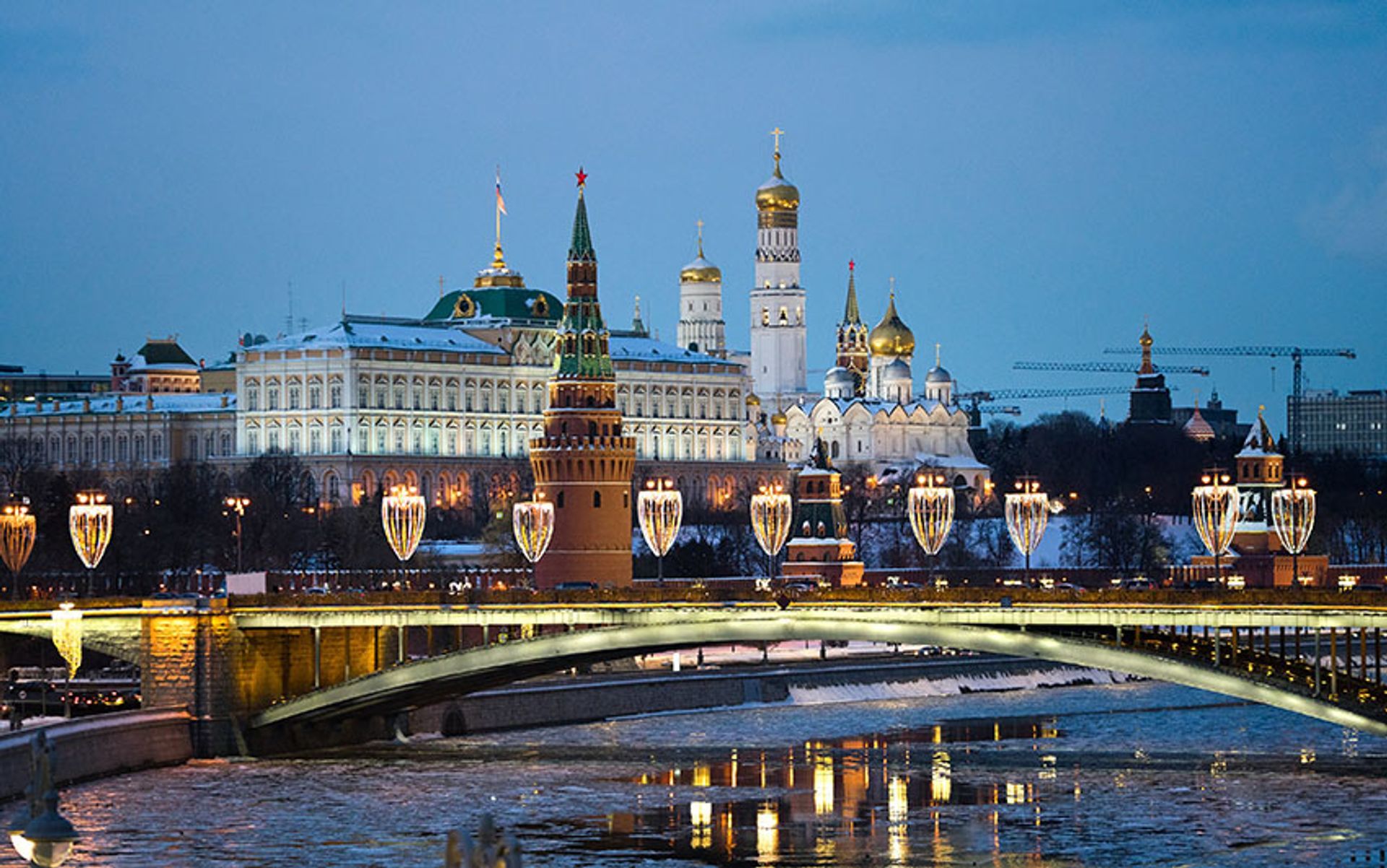 במוסקבה, מוזיאונים ותיאטראות יהיו פתוחים בתפוסה מוגבלת במהלך הימים "ללא עבודה"

© אלכס זרובי