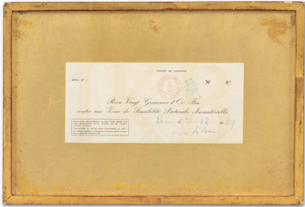 Zone de sensibilité picturale immatérielle Série n°1, Zone n°02 של איב קליין (קבלה לז'אק קוגל)

באדיבות סותבי'ס