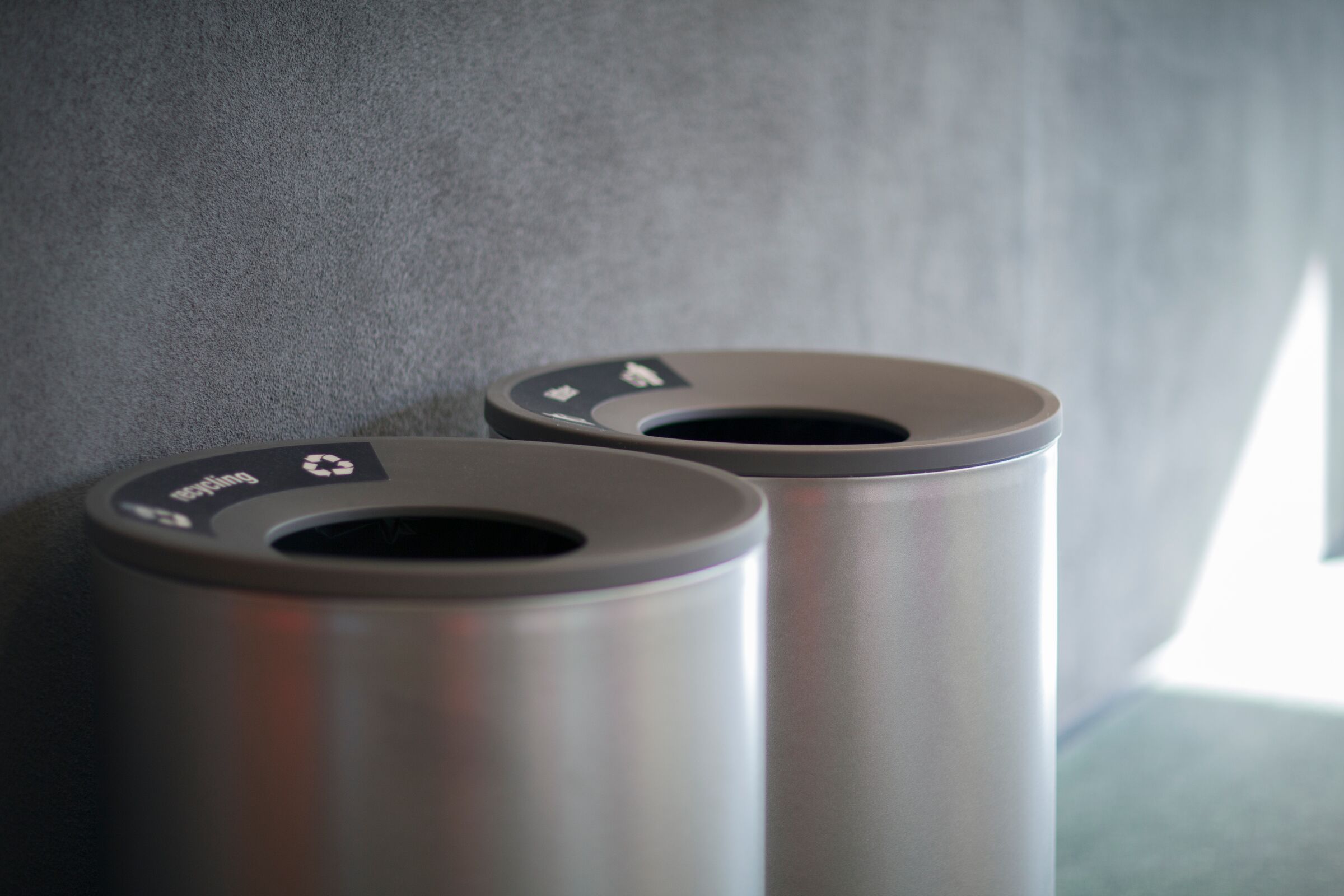 Universal Litter & Recycling Receptacle