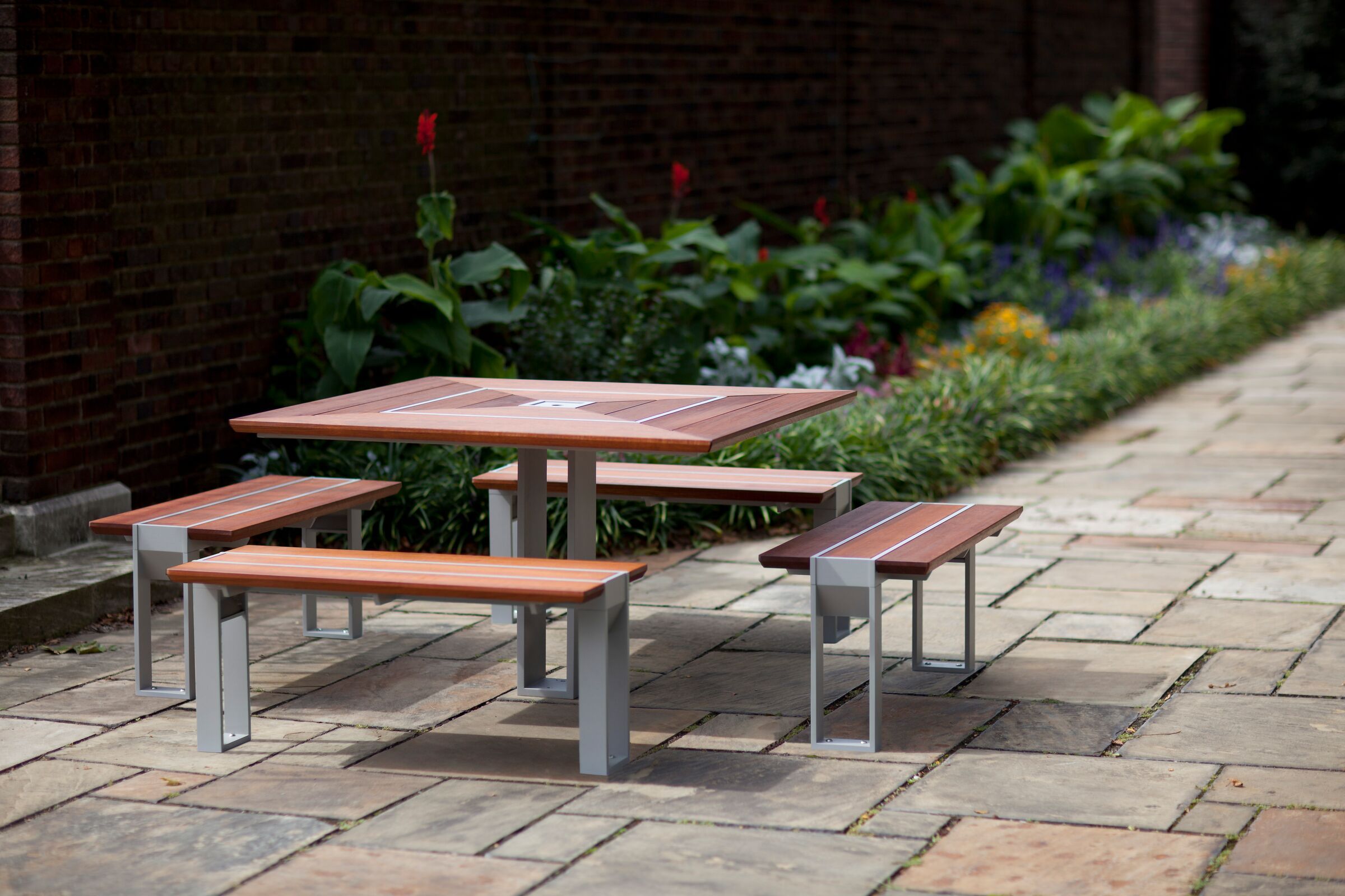 Apex Table Ensemble