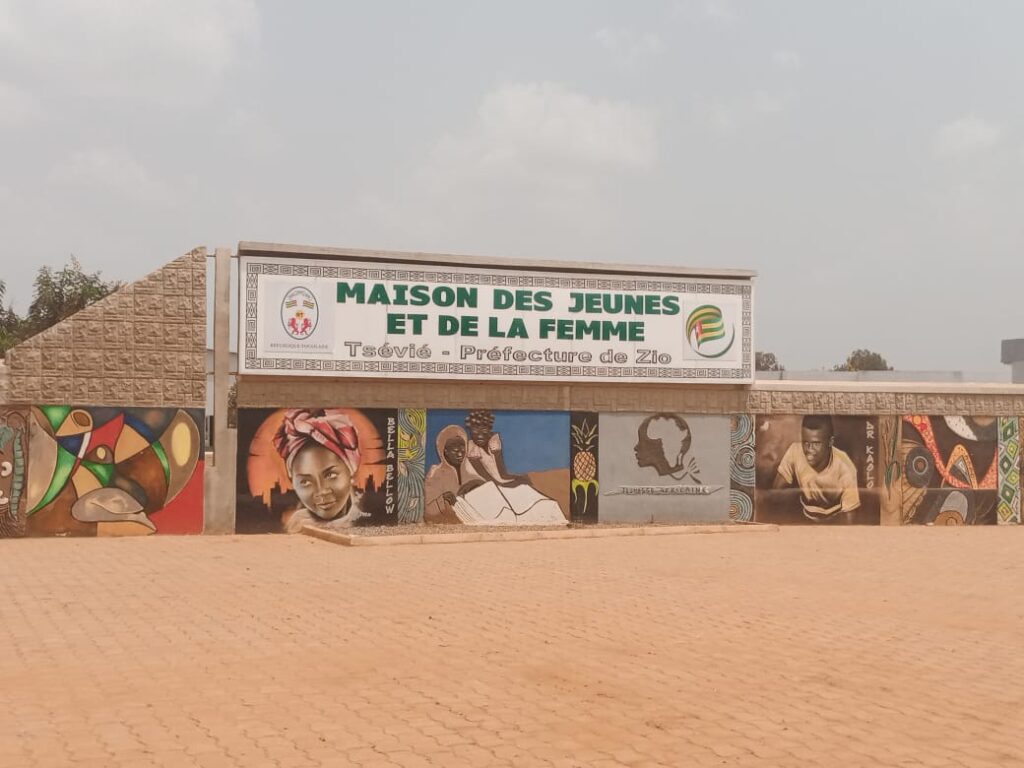 Tsévié, Togo