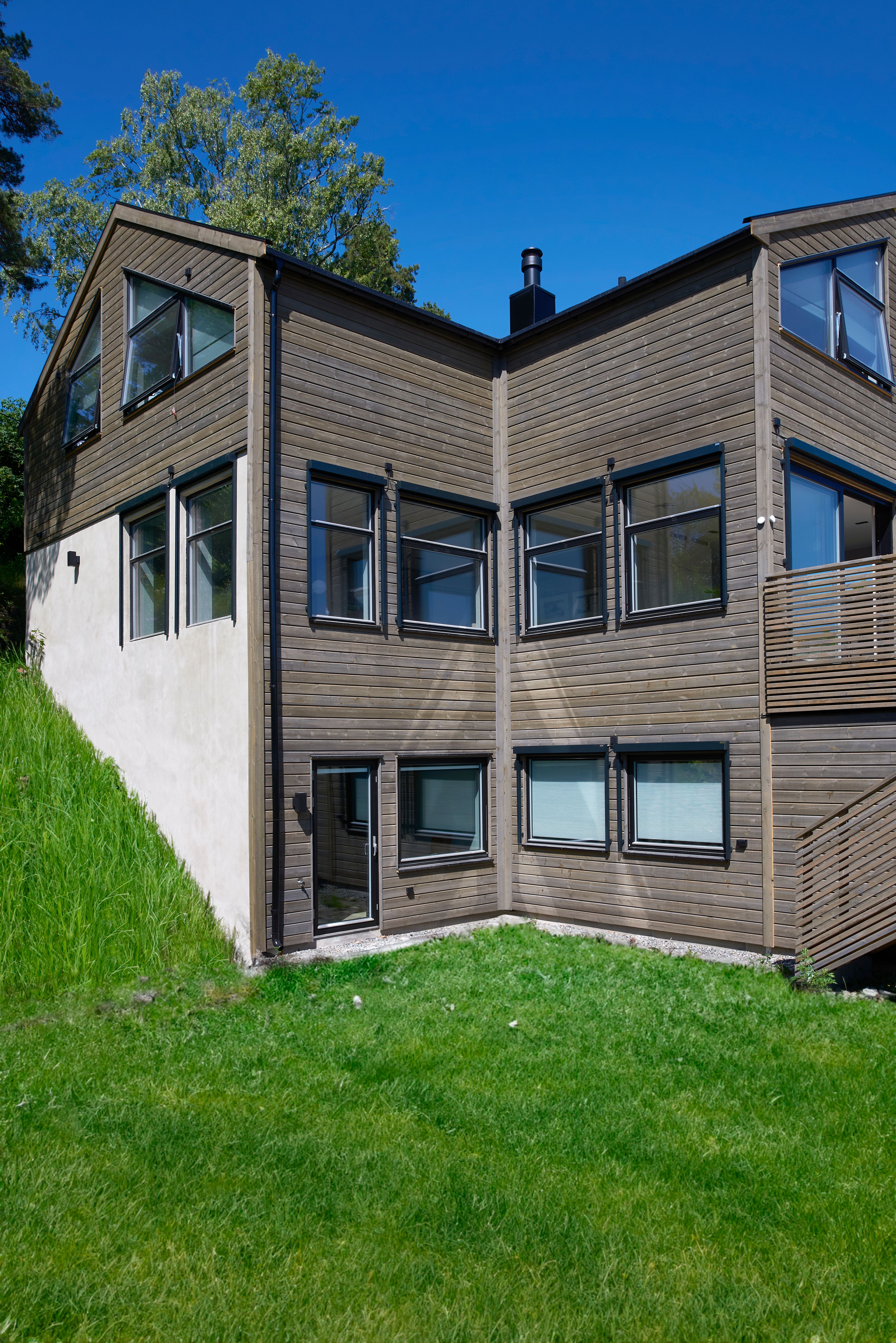 Foto av fasade på enebolig i Høvik, Bærum, bygget av OBW Eneboliger