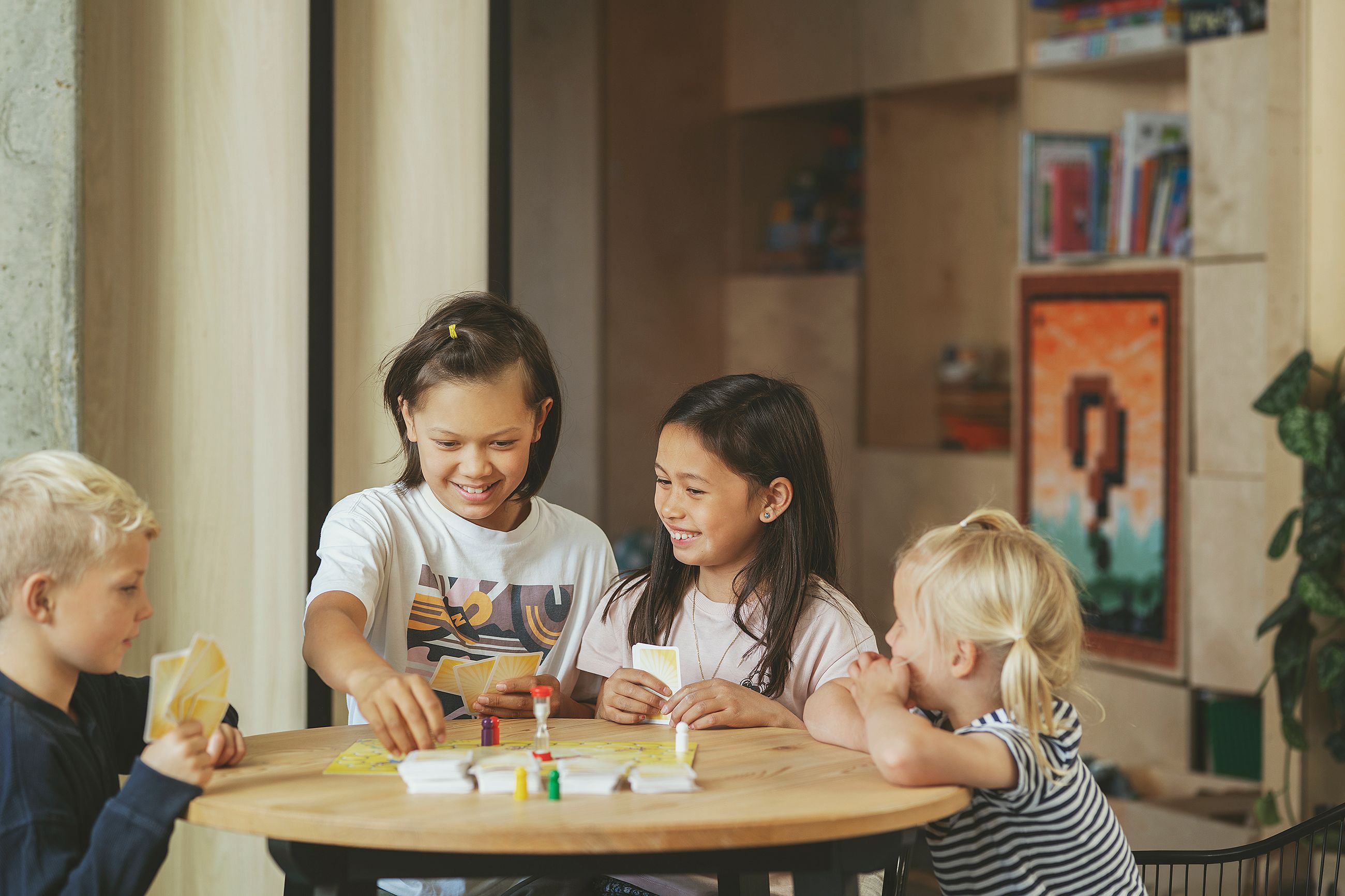 barn som leker i fellesarealet i obos living lab, foto: nadia frantsen