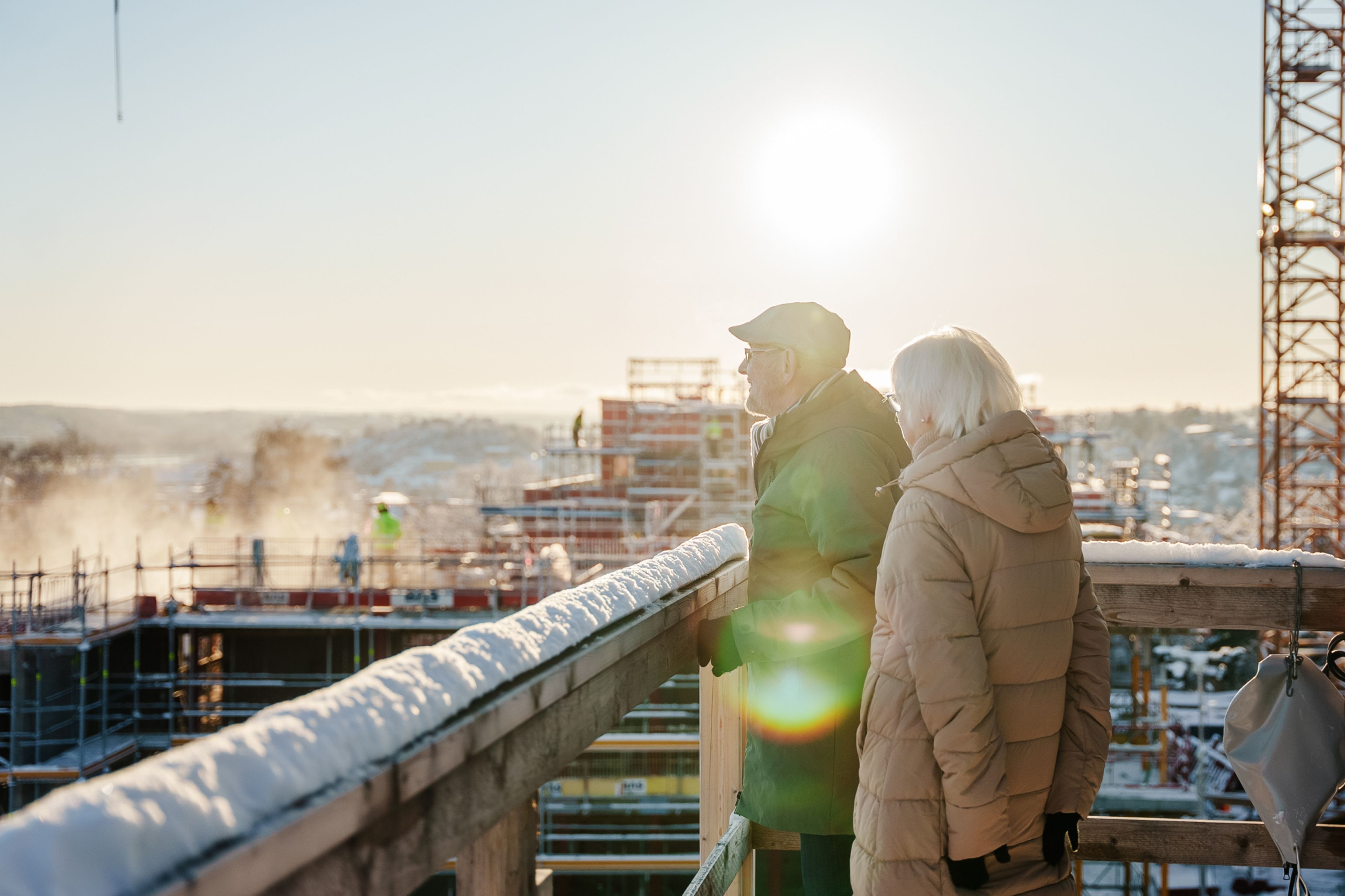 Foto av Svein og Torunn på byggeplassen til Haraldåsen.