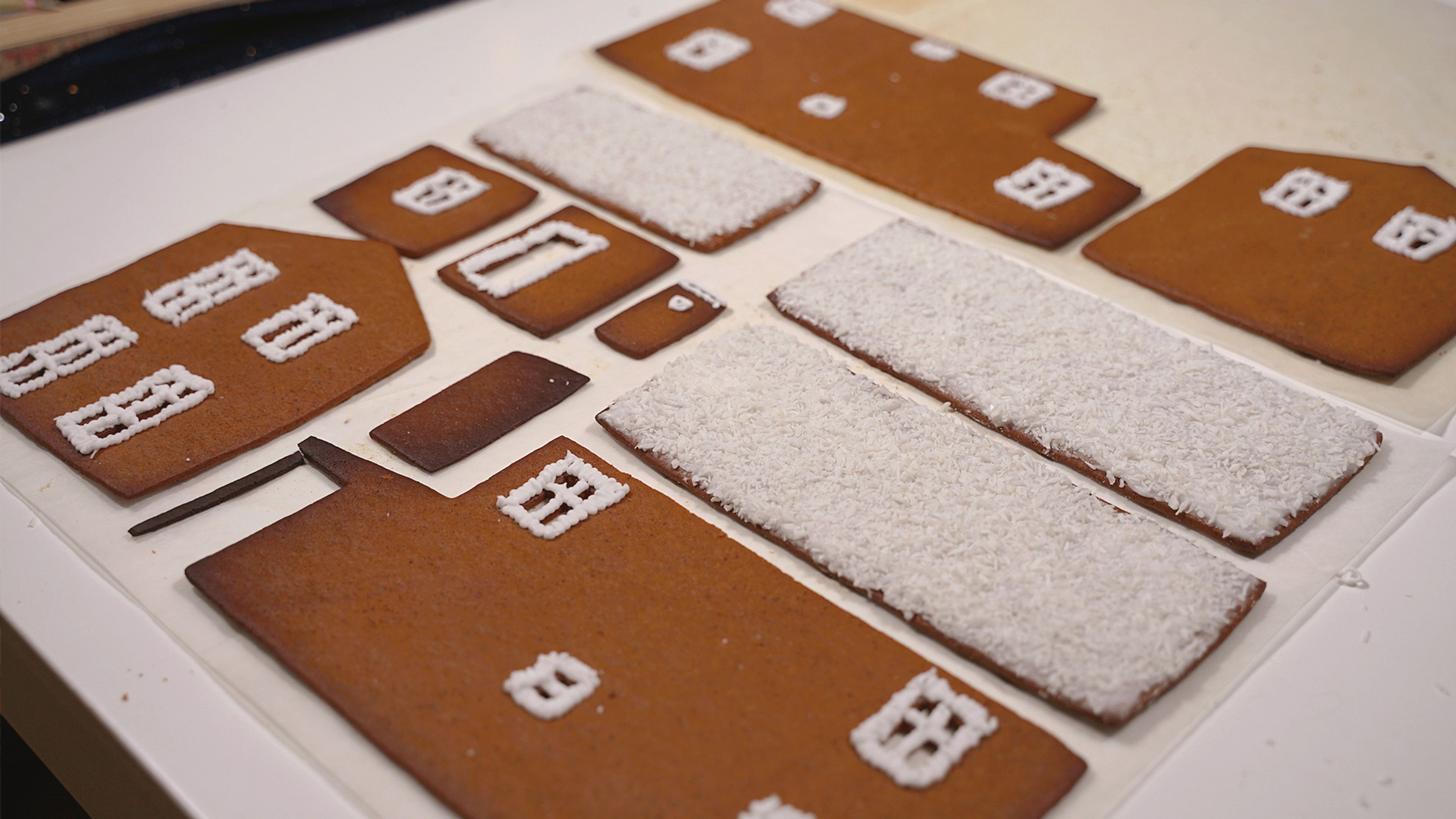 pepparkaksdelarna till pepparkakshus