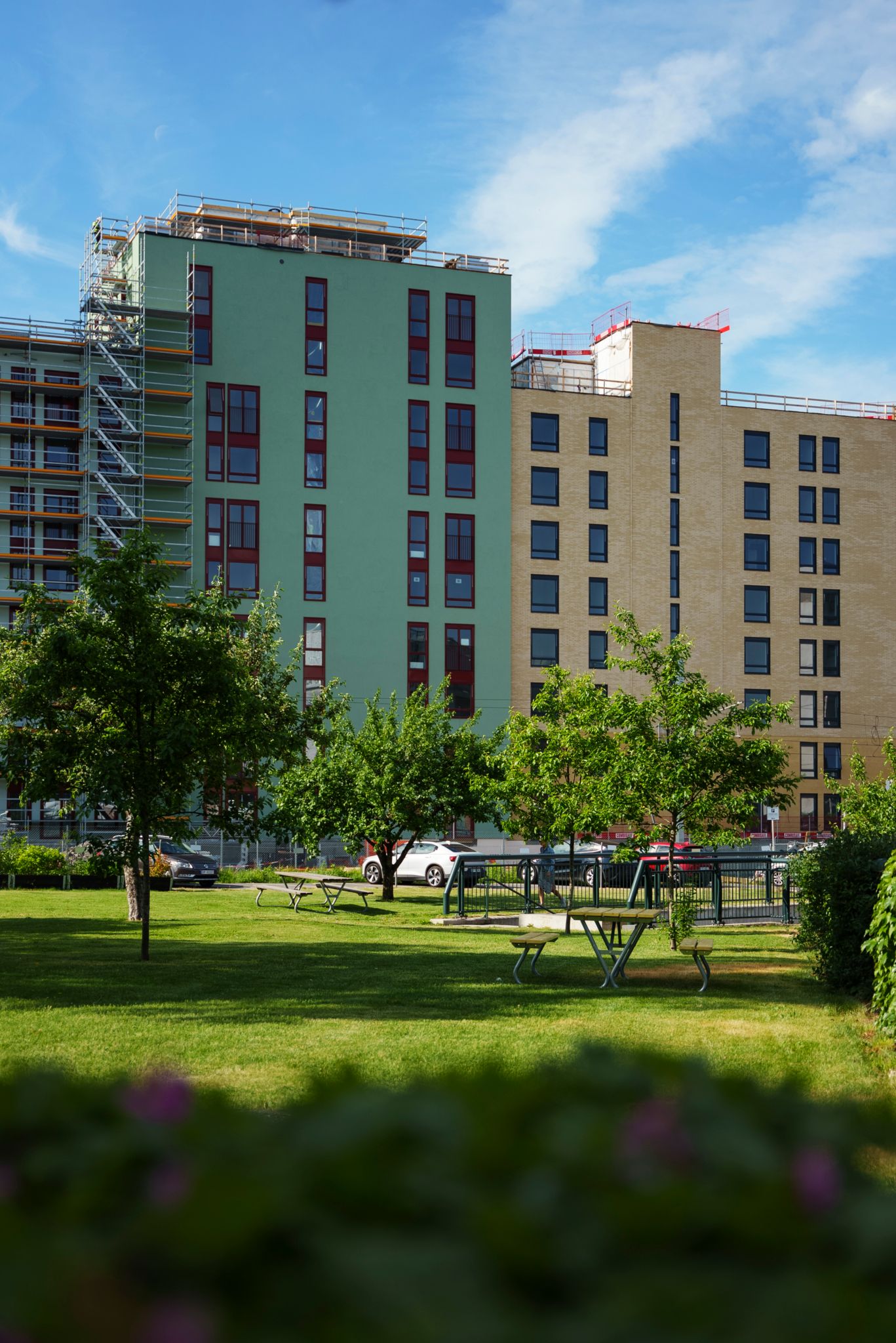 Baksiden av OBOS Ulvenkroken som begynner å ta form og bli ferdigbygd.