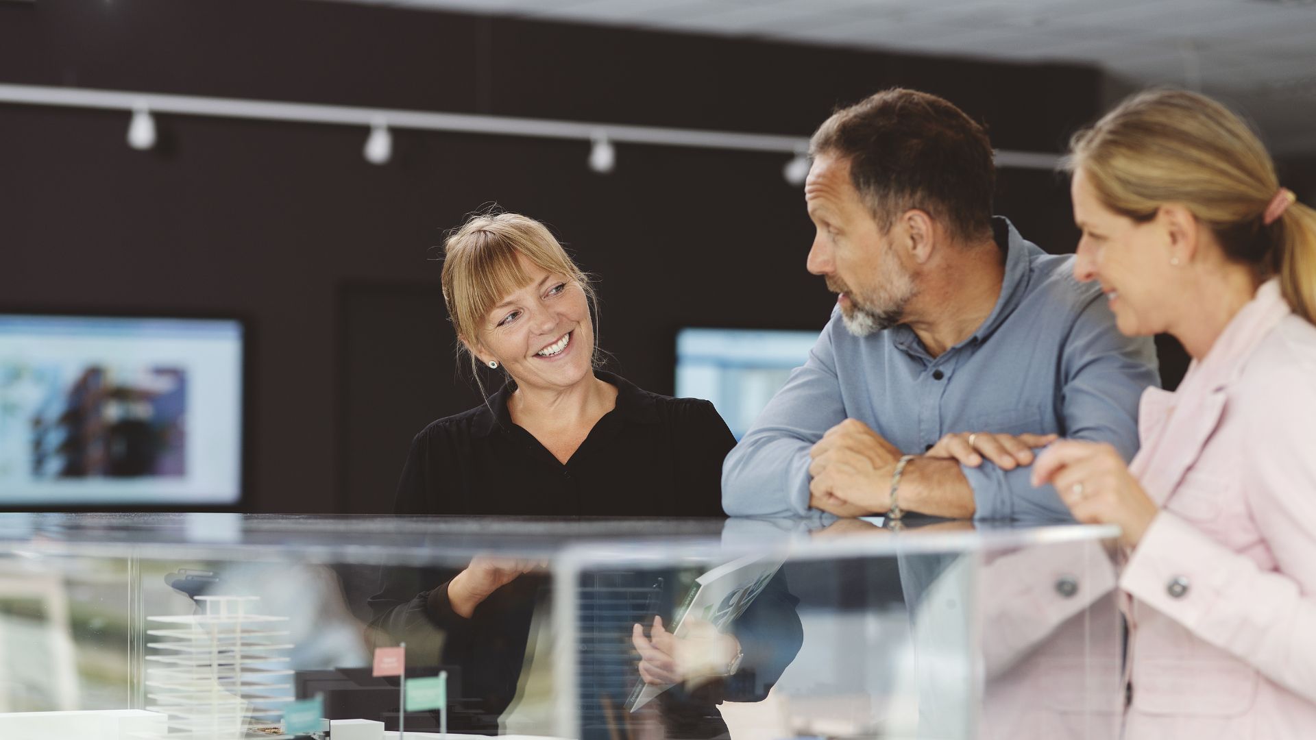 visning_mäklare_kontor