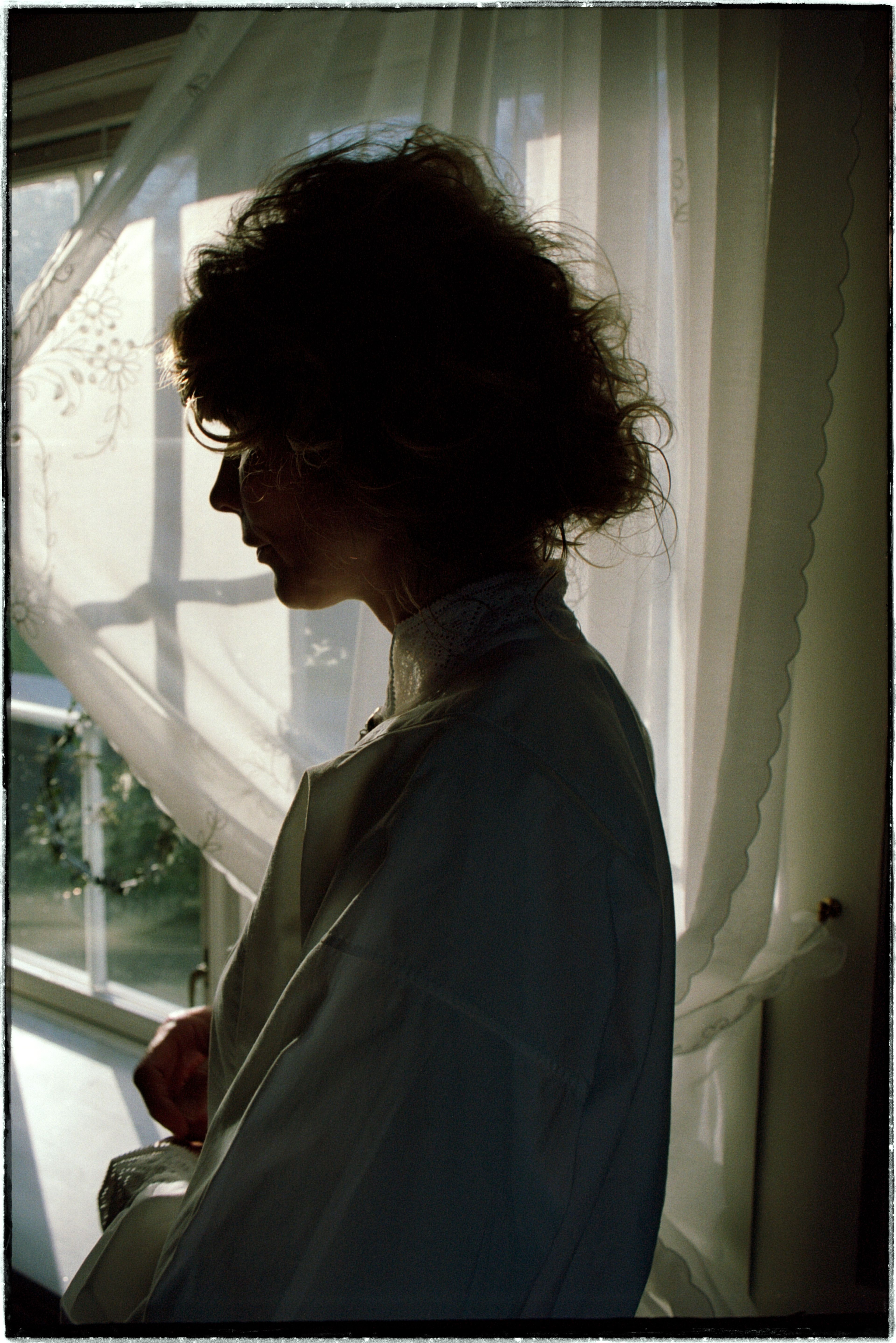 Herborg Kråkvik sin silhuett i profil.