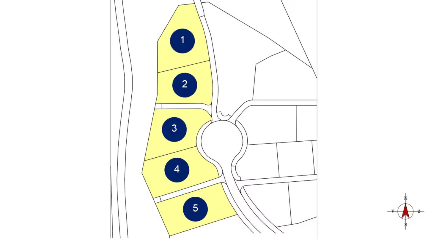 Kart over tomtene med inndeling og nummerering.