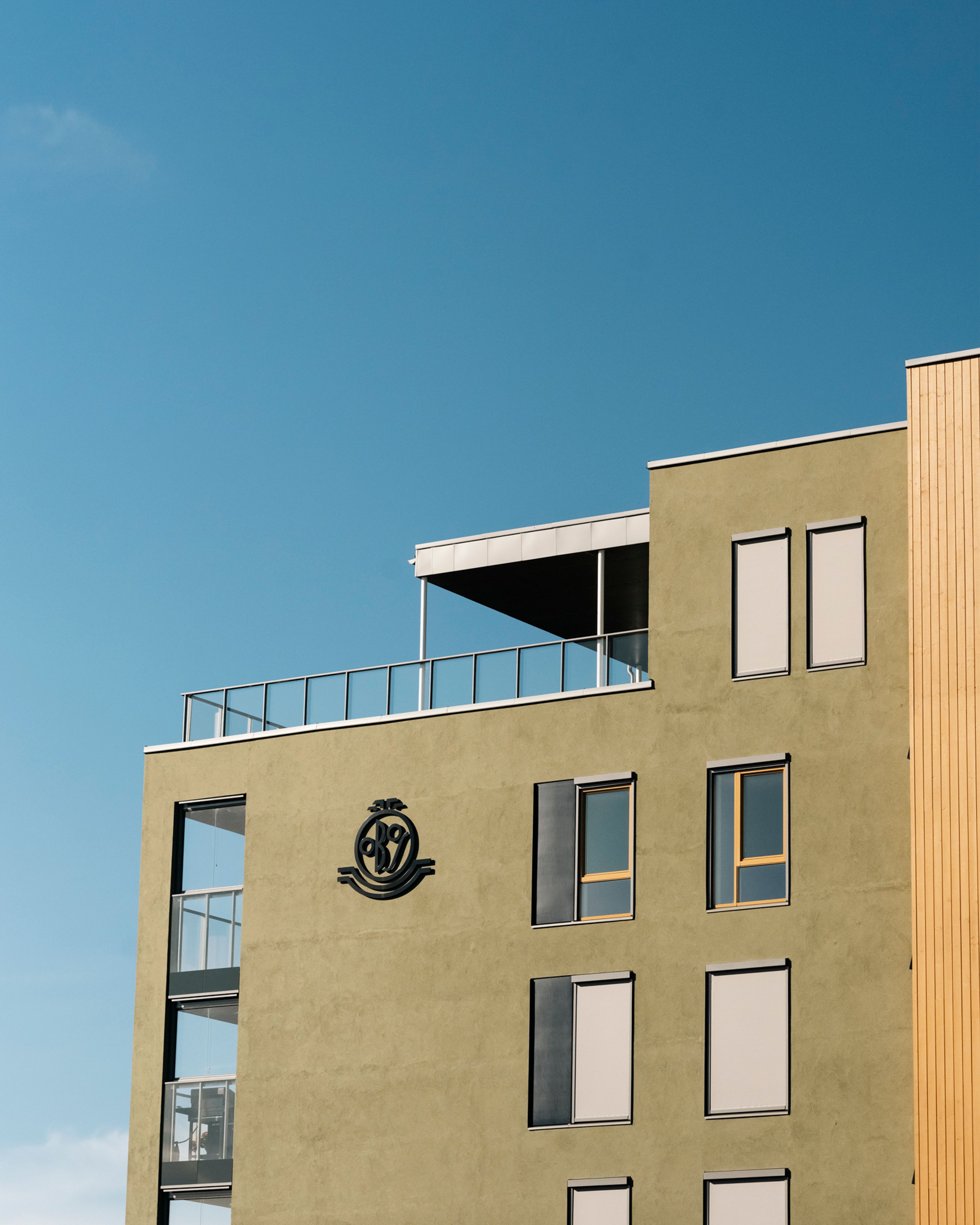 Fasade av blokk i Asper Hageby, på Kløfta, Romerike