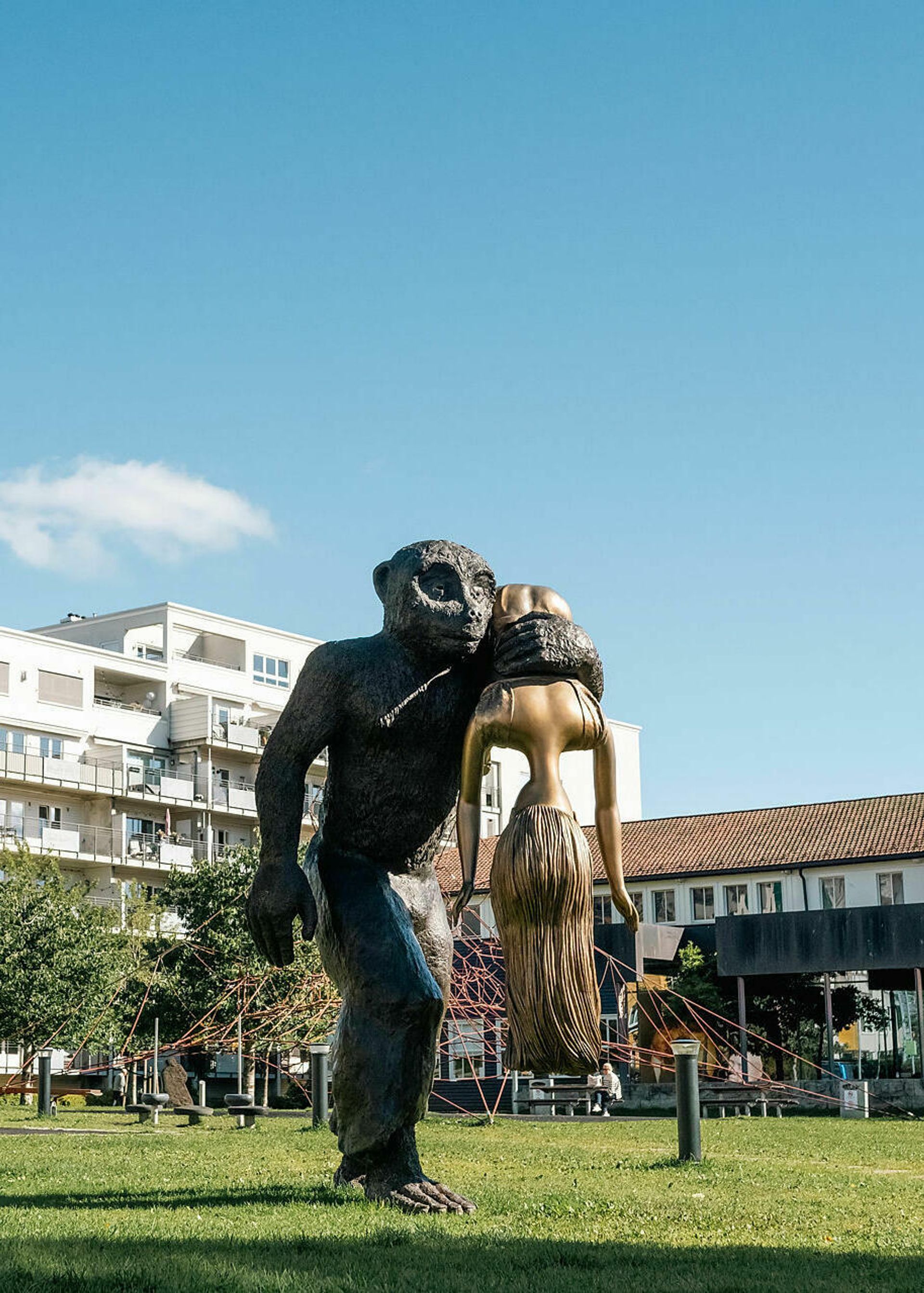 Foto av skulptur i Peer Gynt-parken