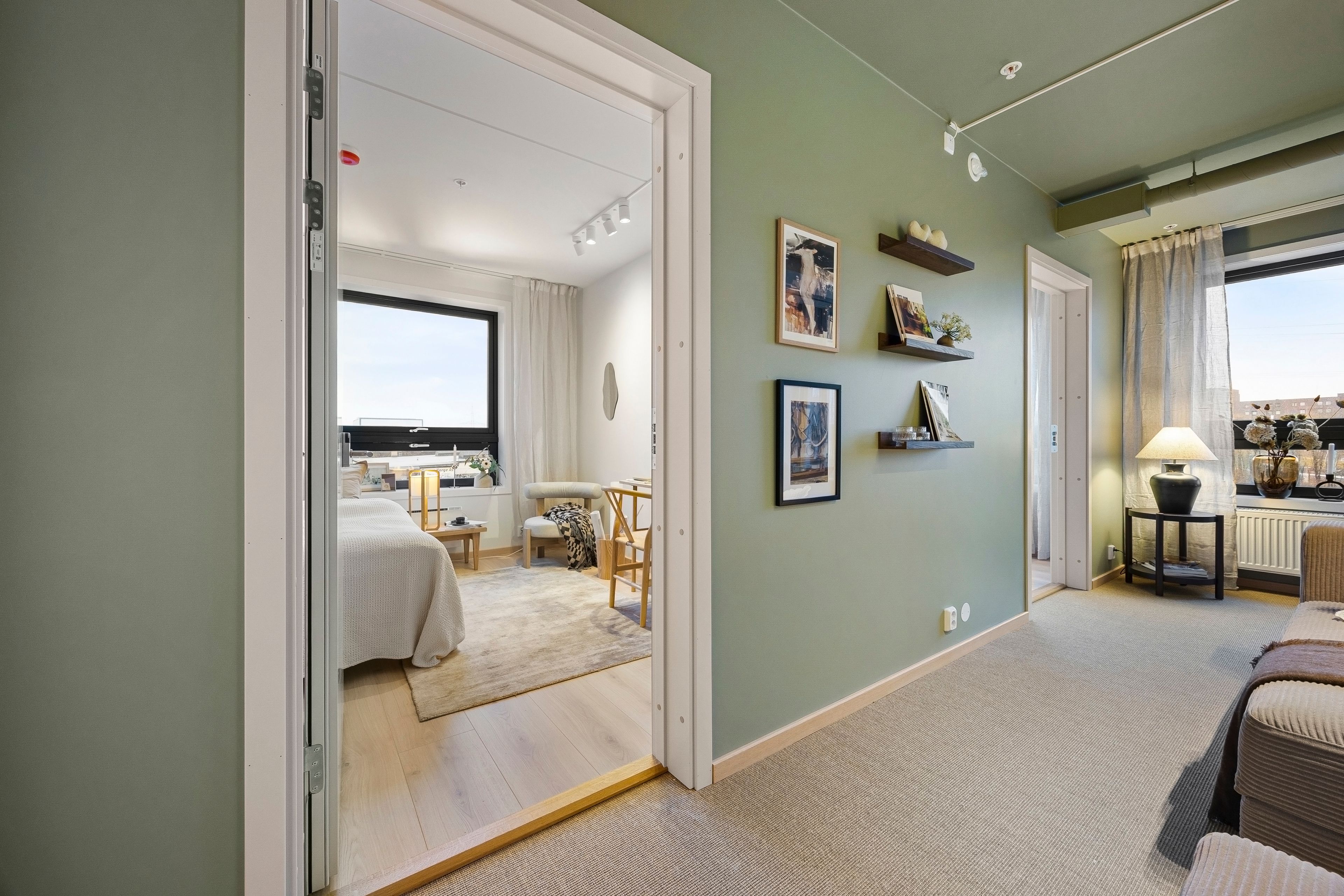 To soverom med en gang utenfor