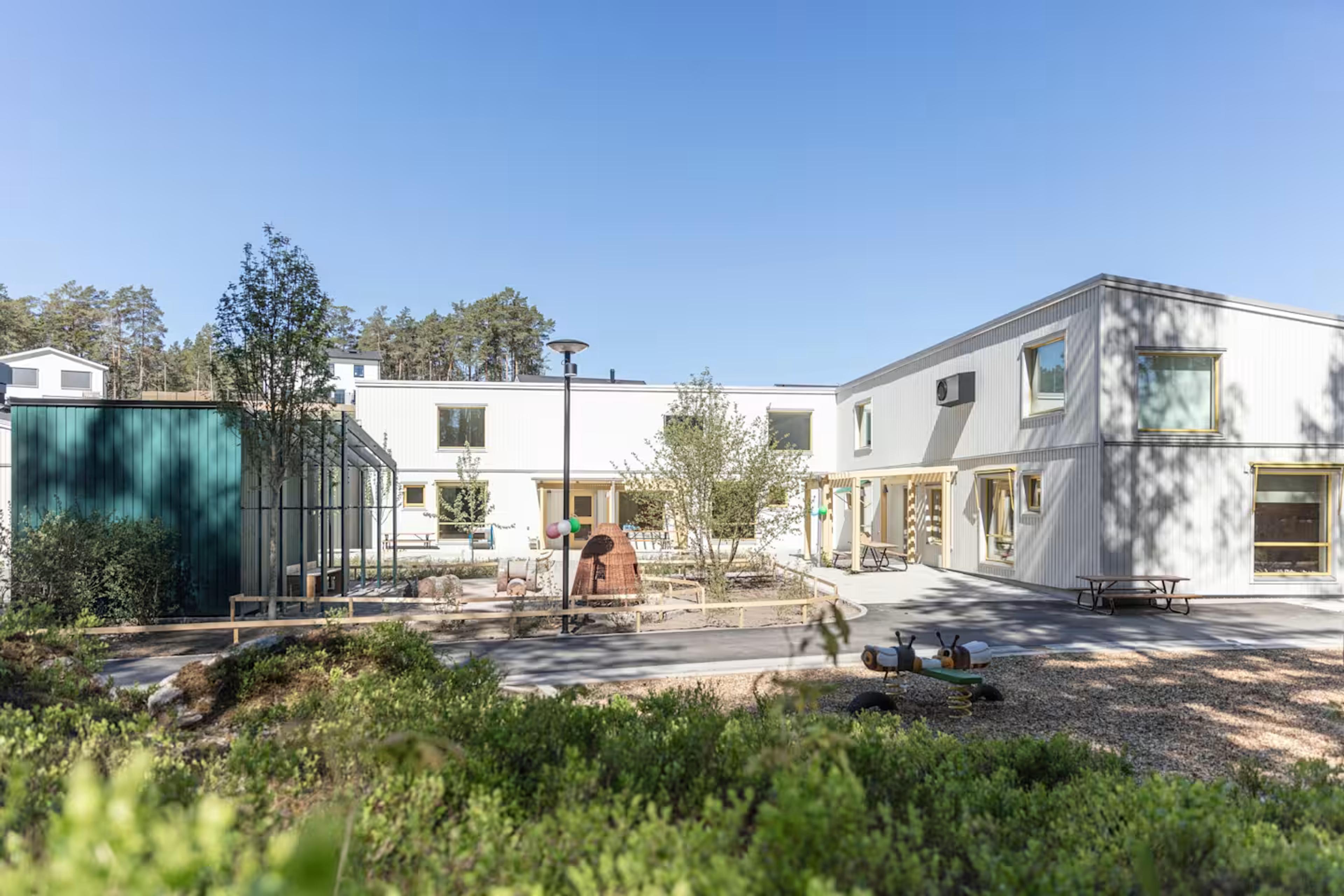Bild på förskola byggd med OBOS element