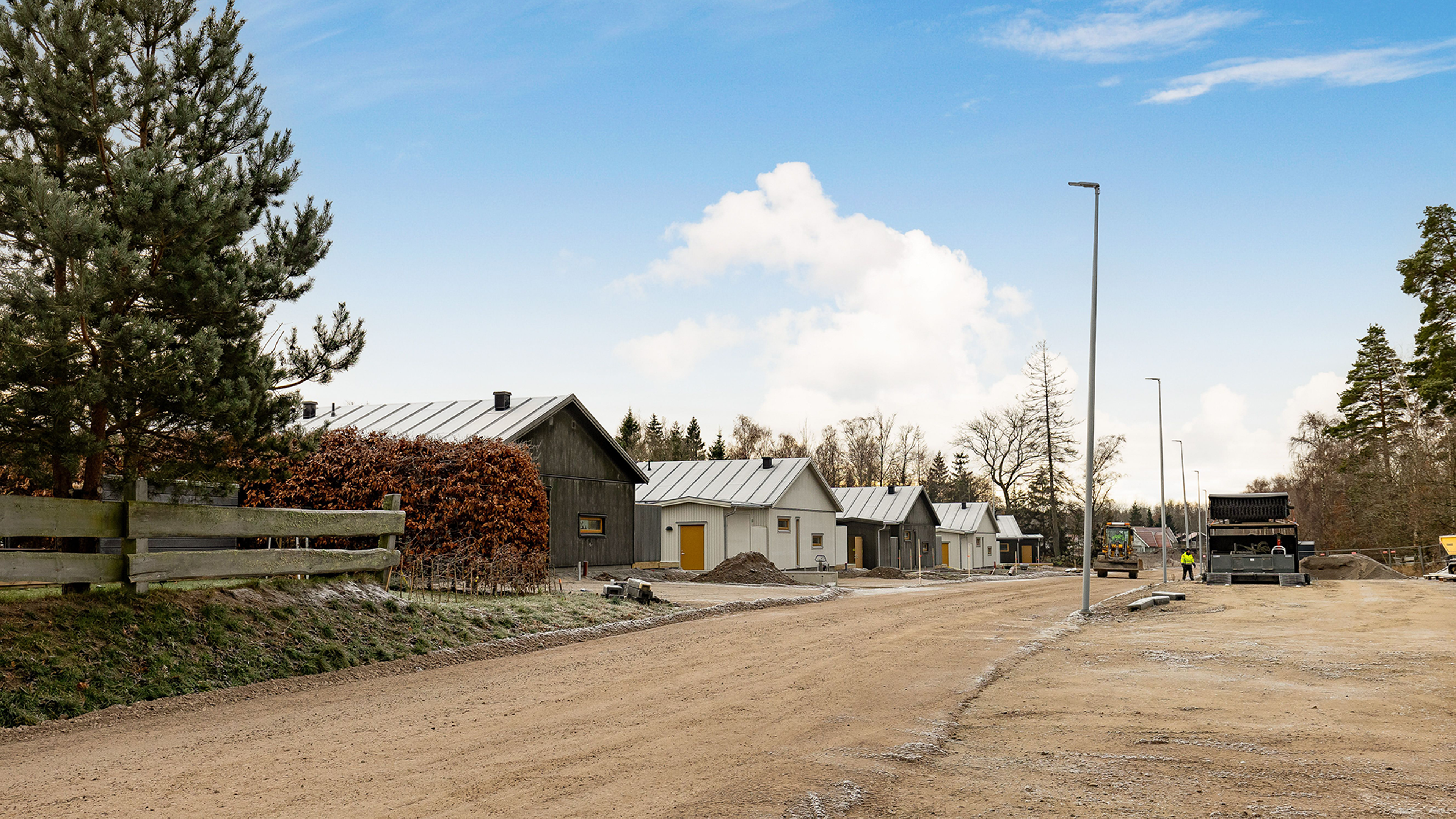 Gatuvy i Brf Golfrundan i Saxnäs på Öland