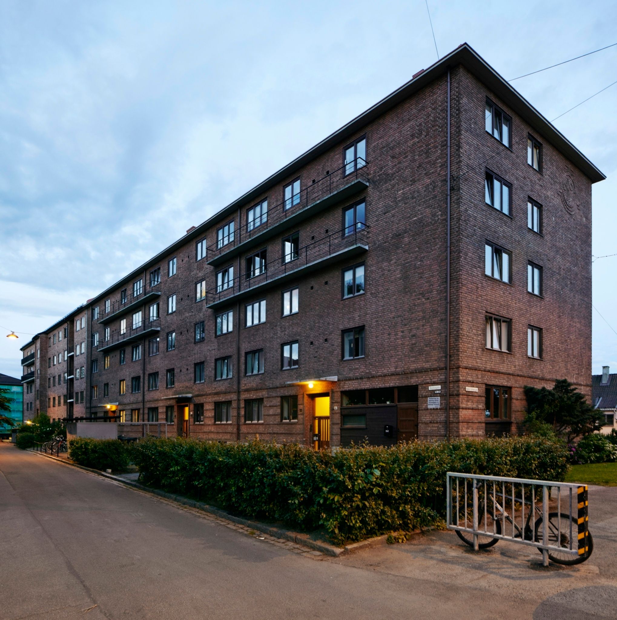 Bilde viser fasaden på Bentsegaten borettslag.